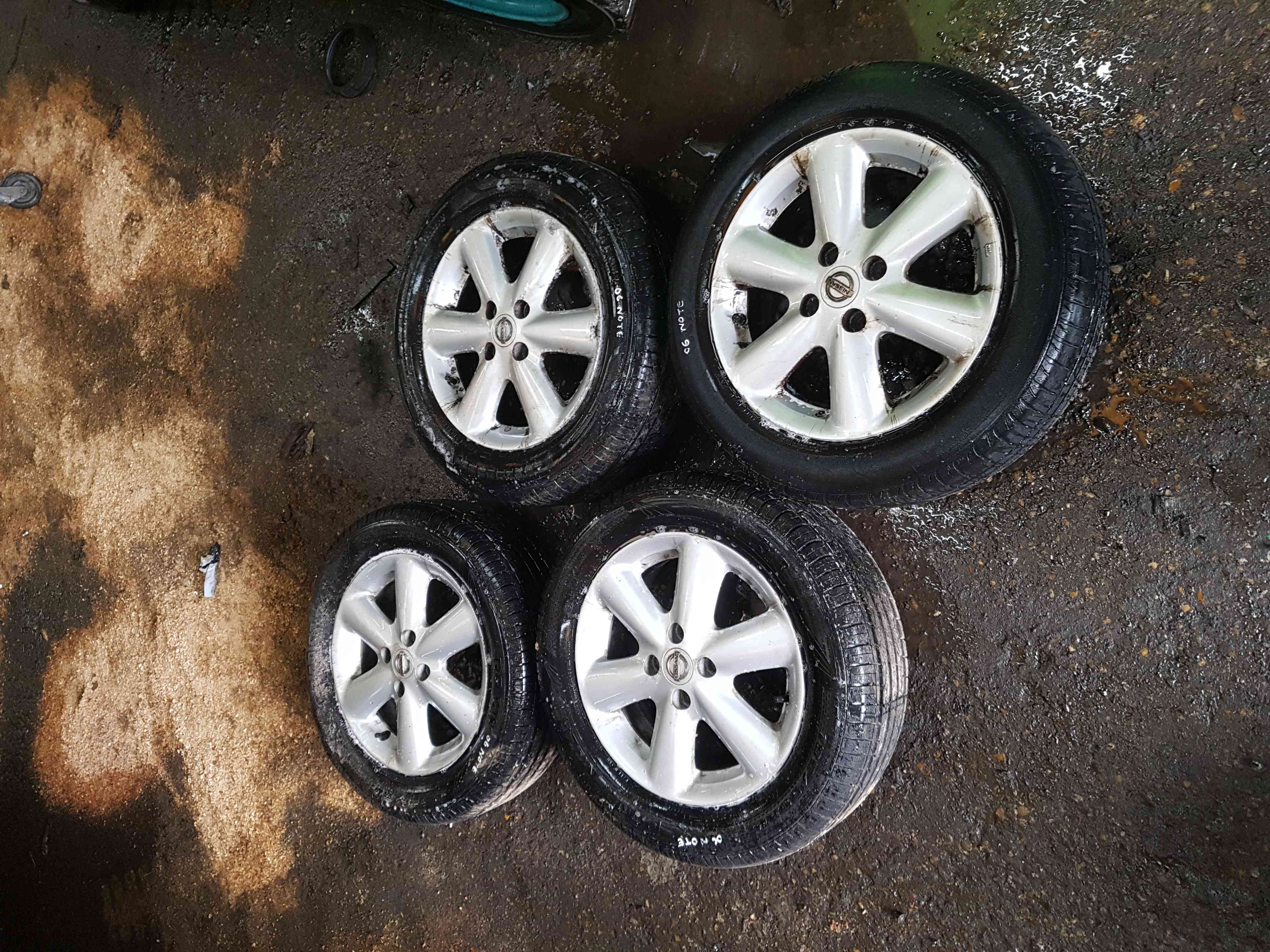 Thumb 3 Nissan Note E11 2005-2012 Alloy Wheels SET 15Inch + 3 Good Tyres 4/5