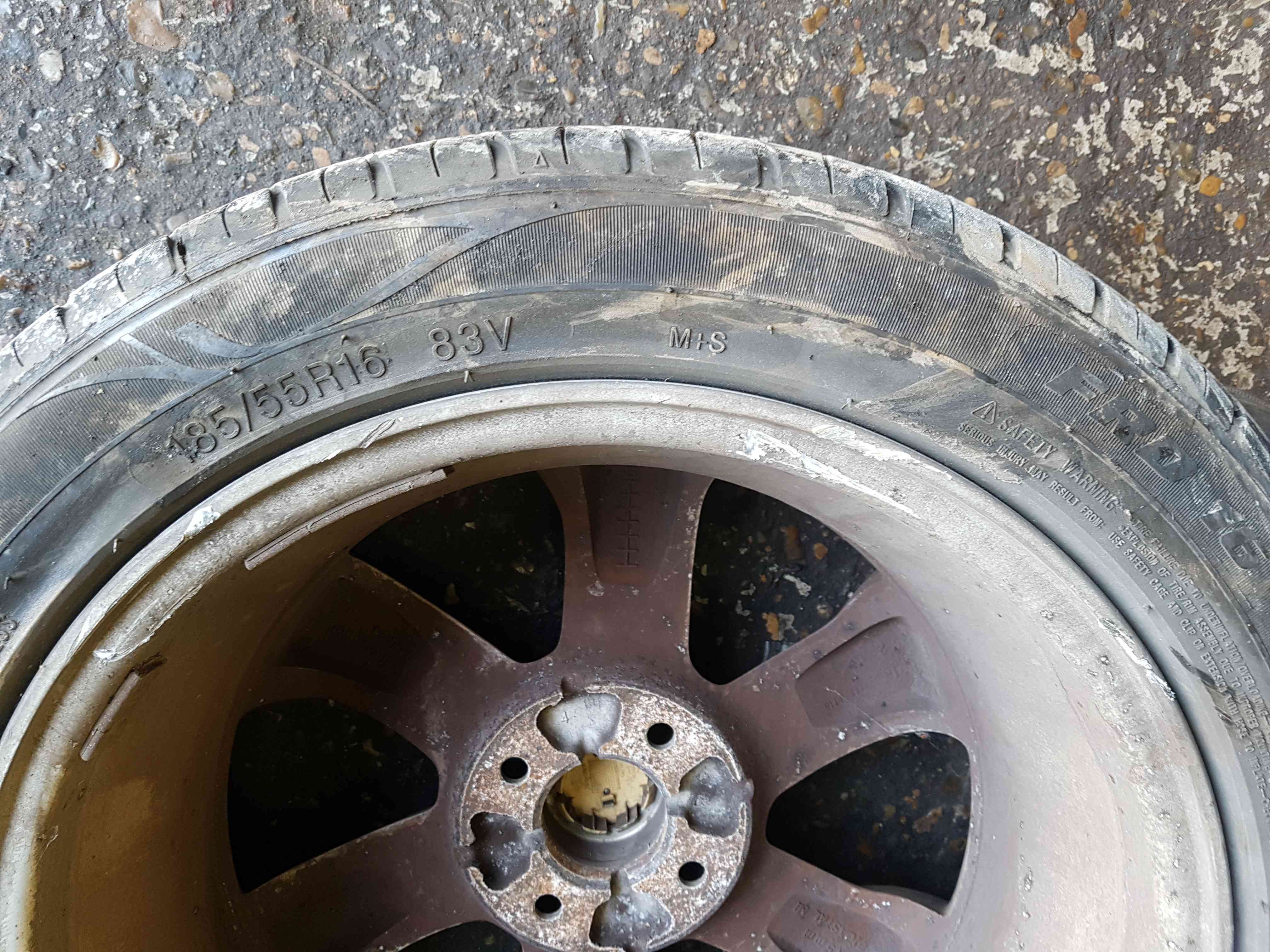 Thumb 6 Nissan Note E11 2005-2012 Alloy Wheels SET 195 55 16Inch Tyres 3/5