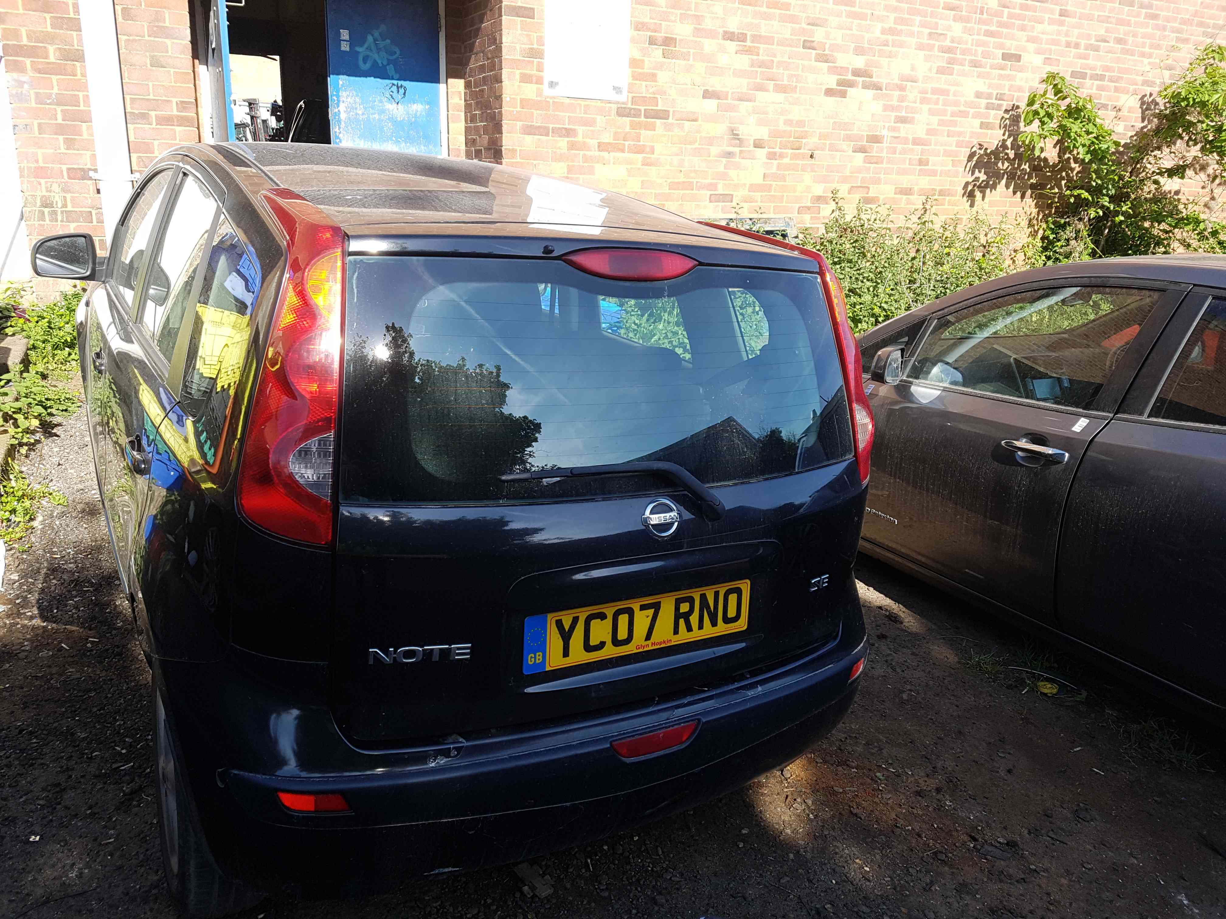 Thumb 3 Nissan Note E11 2005-2012 Boot Tailgate V11 Black