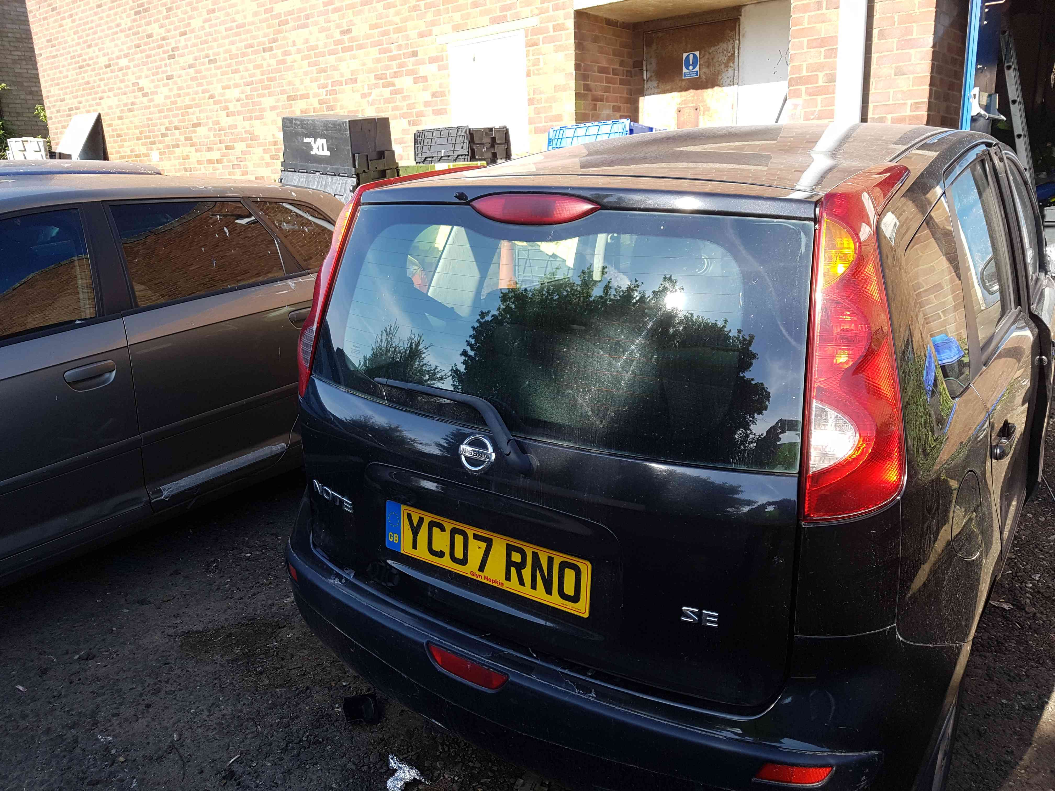 Thumb 4 Nissan Note E11 2005-2012 Boot Tailgate V11 Black