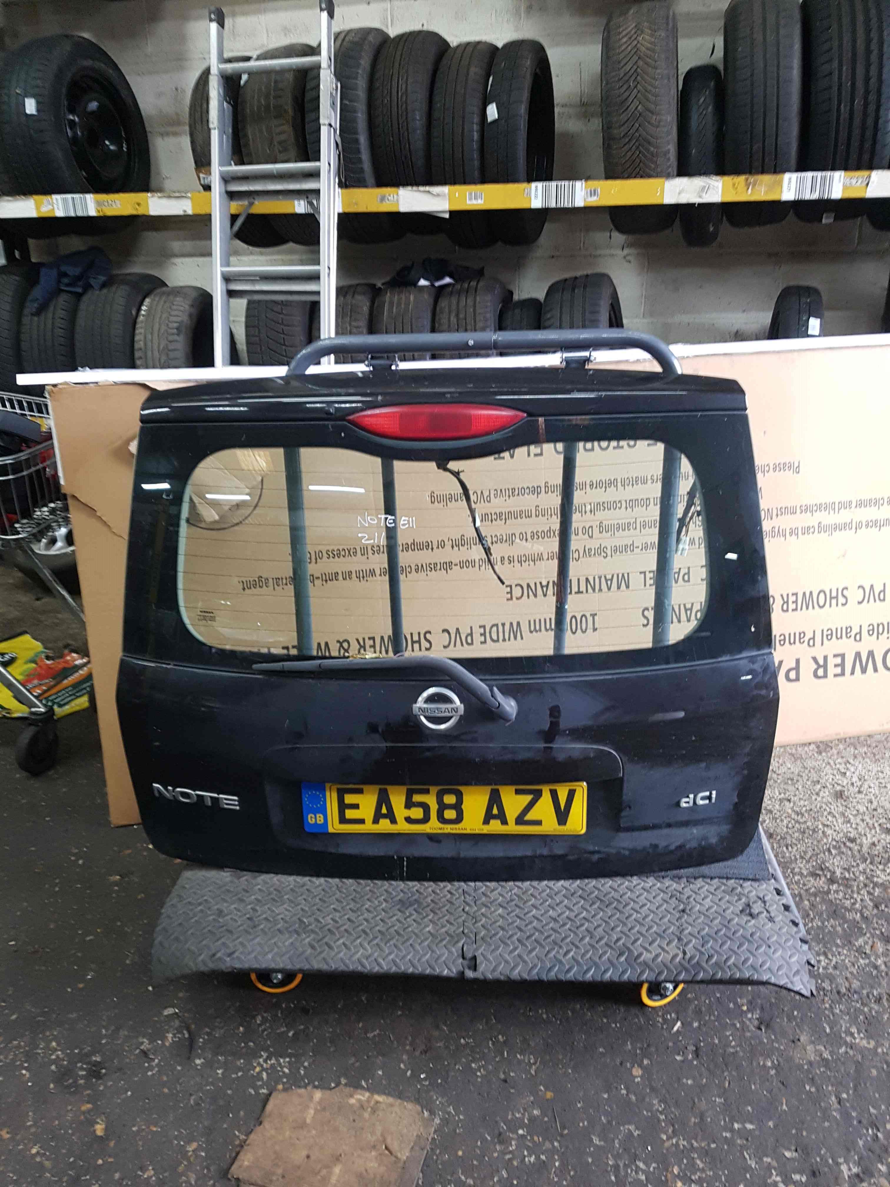 Thumb 3 Nissan Note E11 2005-2012 Boot Tailgate V11 Black Z11