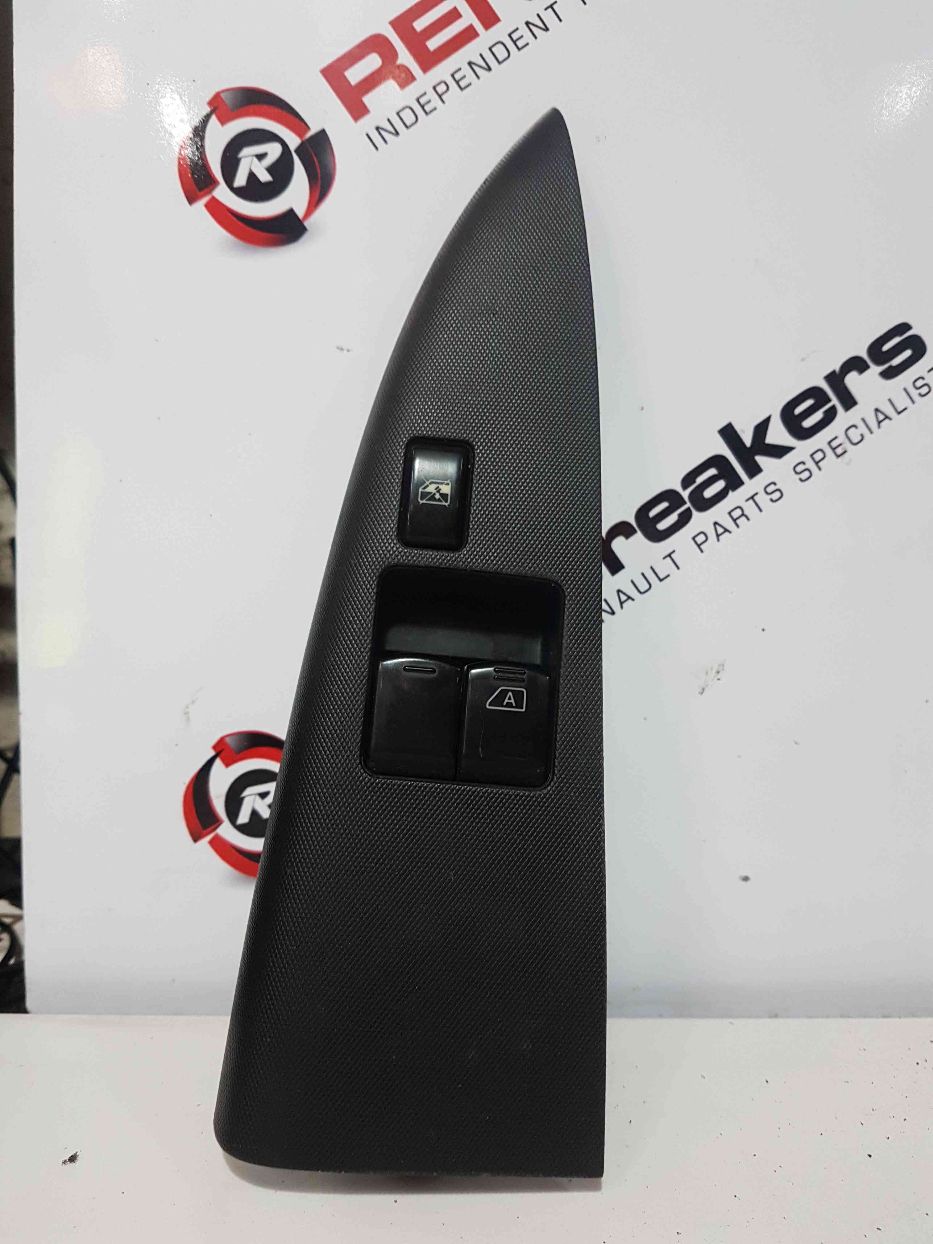 Thumb 2 Nissan Note E11 2005-2012 Drive OSF Window Switch + Panel 