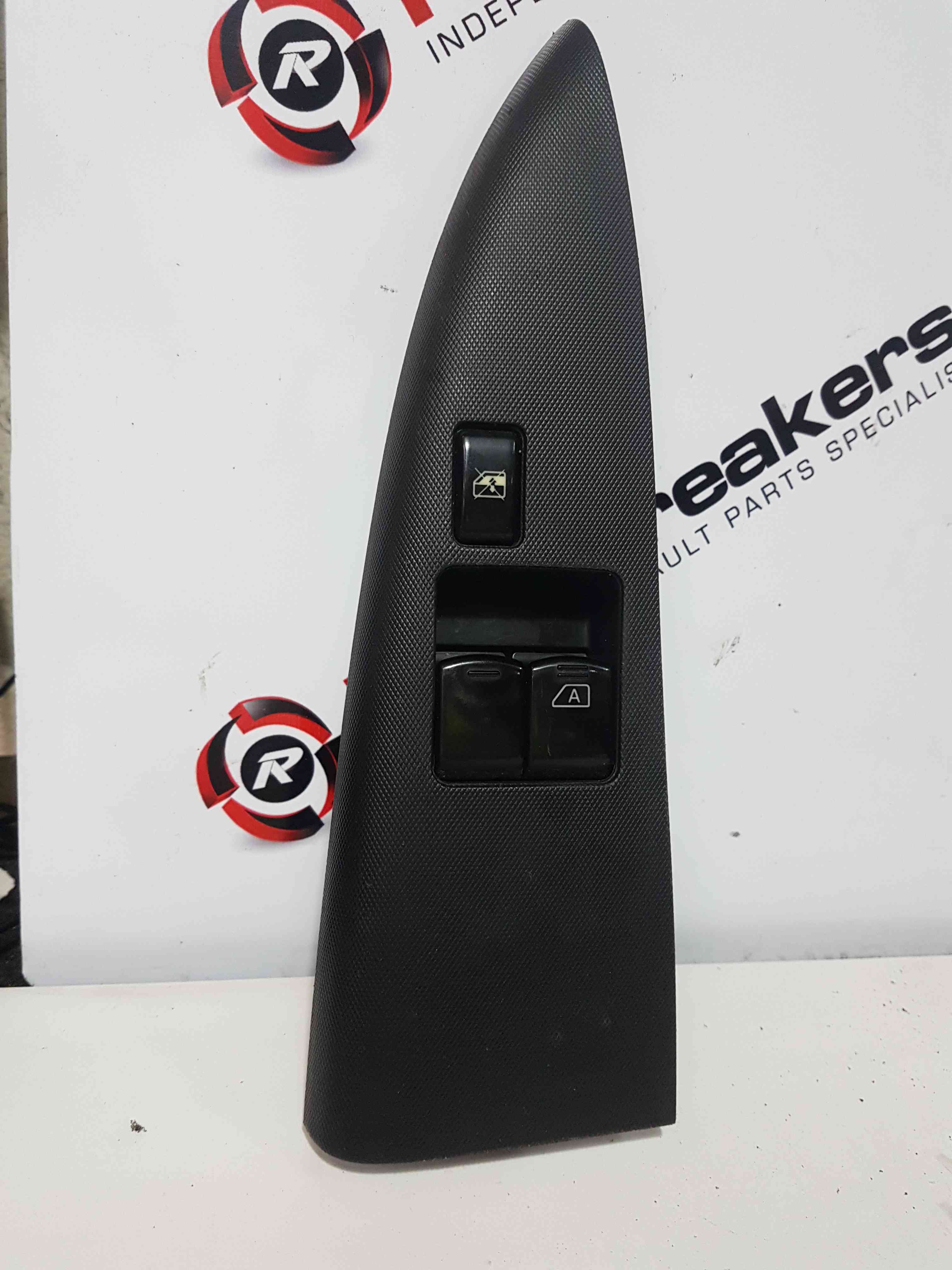 Thumb 6 Nissan Note E11 2005-2012 Drive OSF Window Switch + Panel 