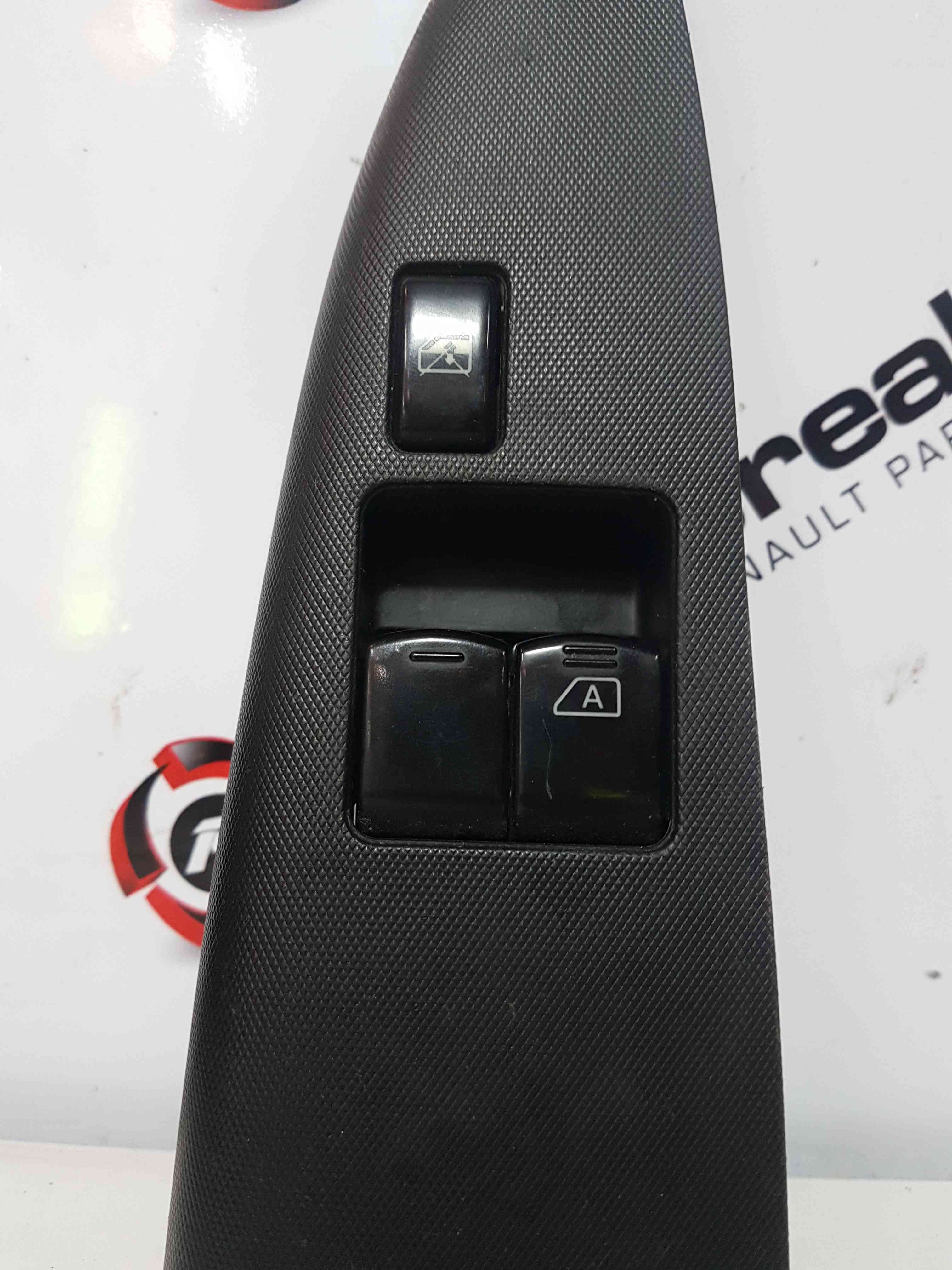 Thumb 7 Nissan Note E11 2005-2012 Drive OSF Window Switch + Panel 