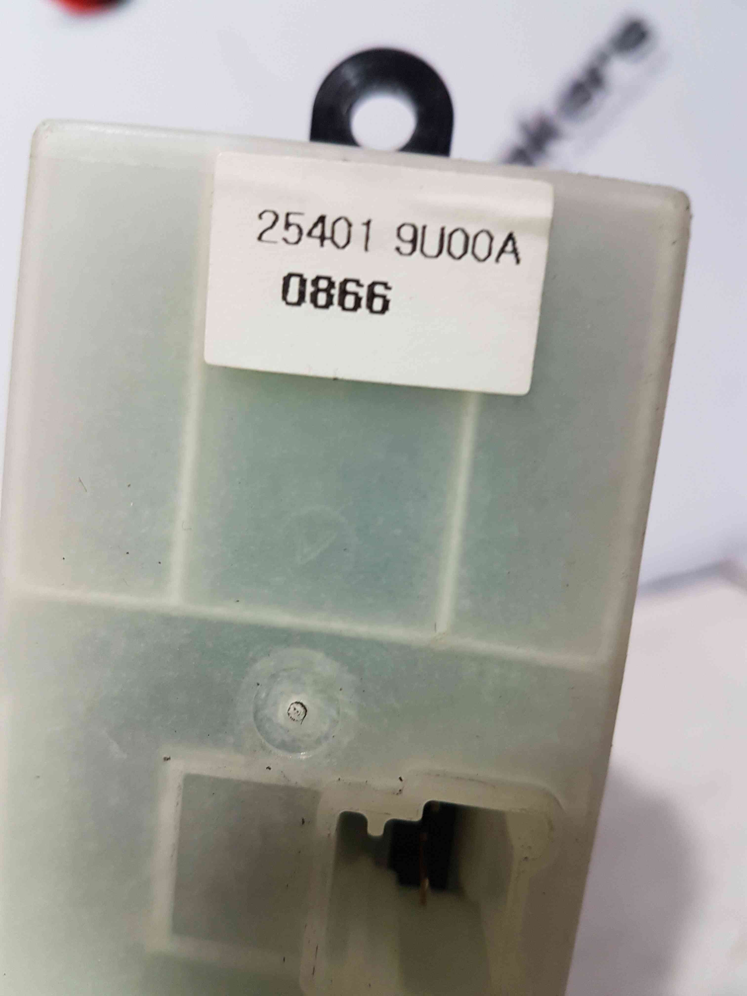 Thumb 7 Nissan Note E11 2005-2012 Drive OSF Window Switch + Panel 254019U00a