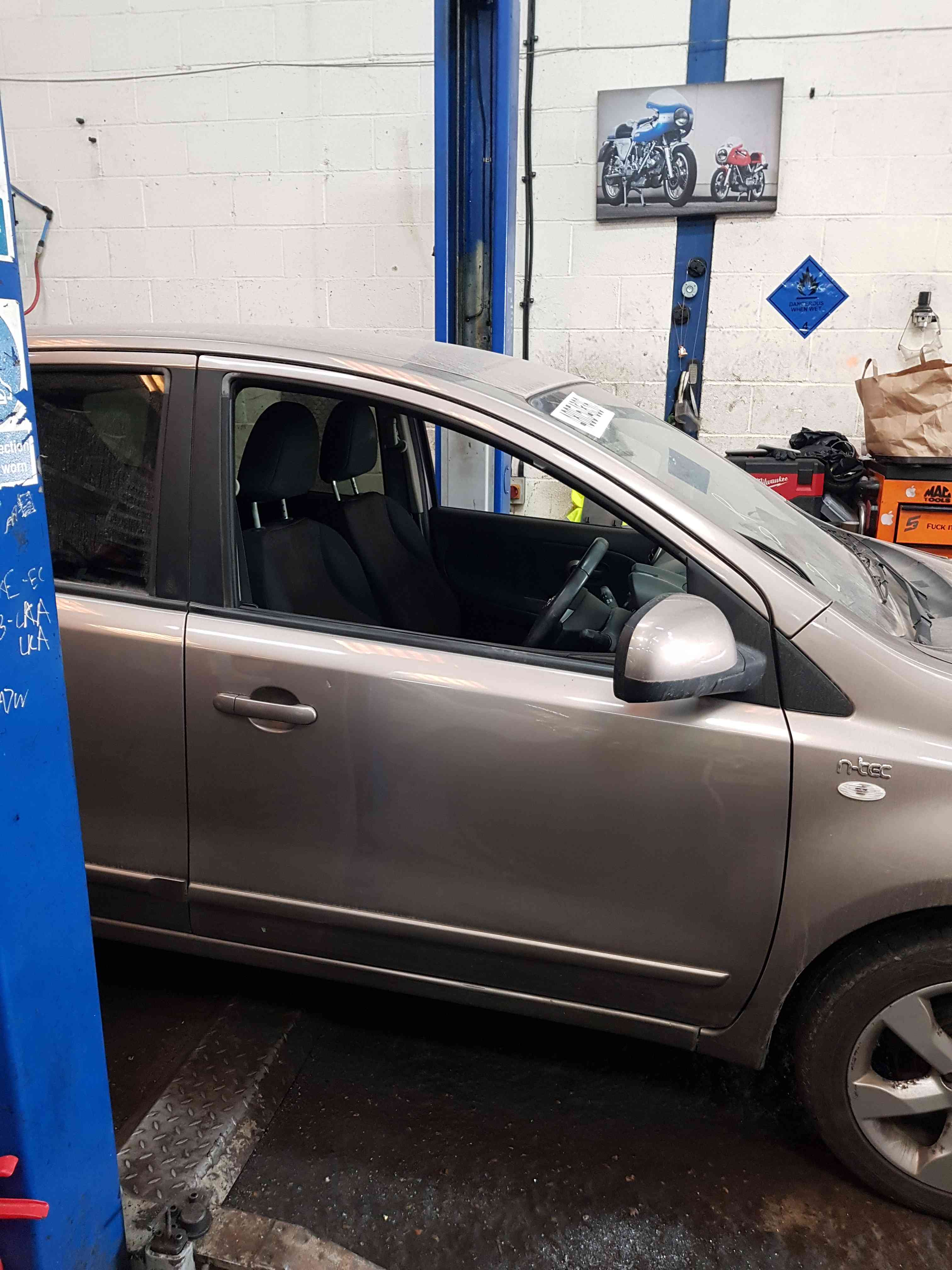 Thumb 2 Nissan Note E11 2005-2012 Drivers OSF Front Door Beige C30 5Dr