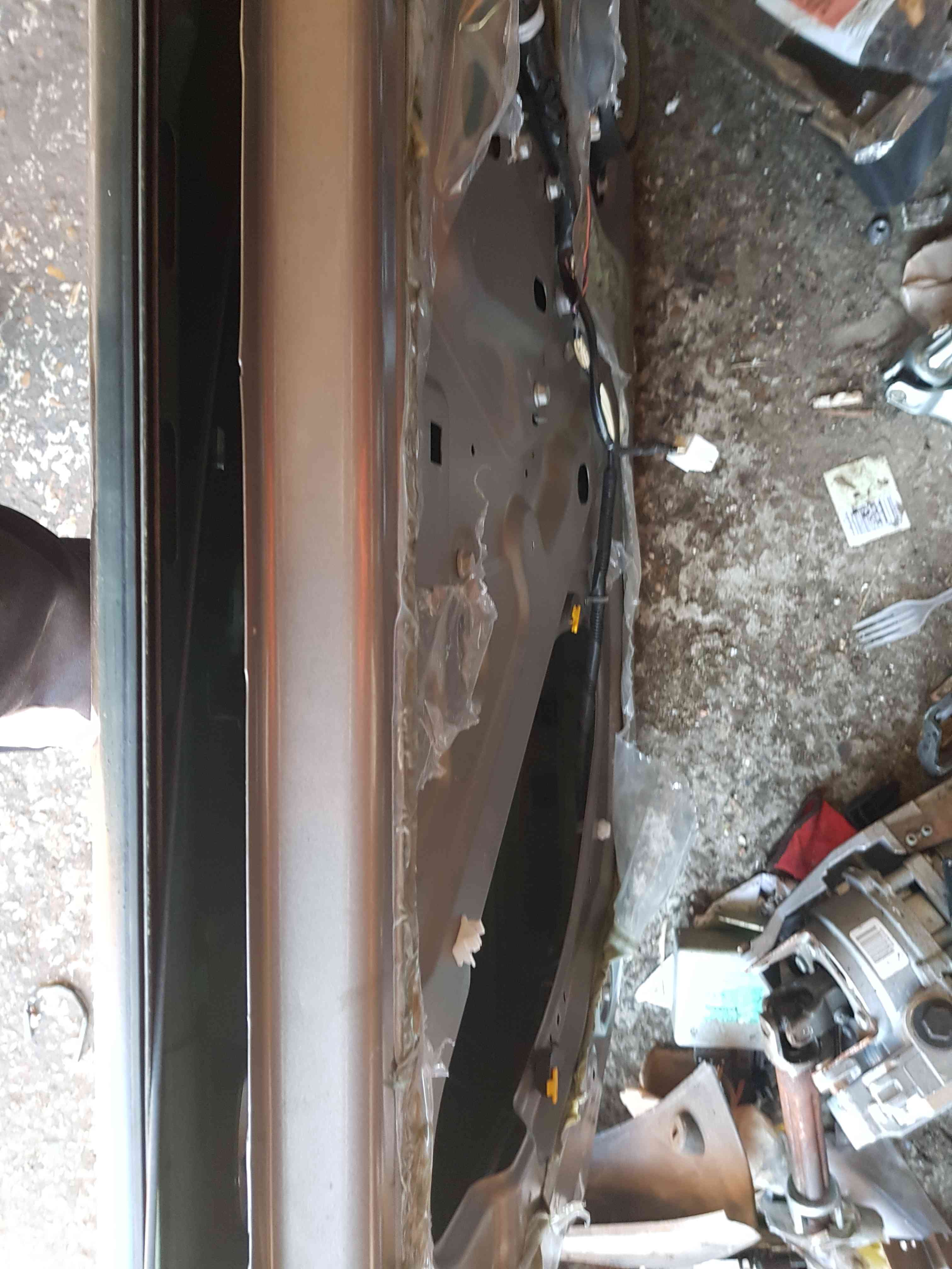 Thumb 5 Nissan Note E11 2005-2012 Passenger NSF Front Door Beige C30 5Dr