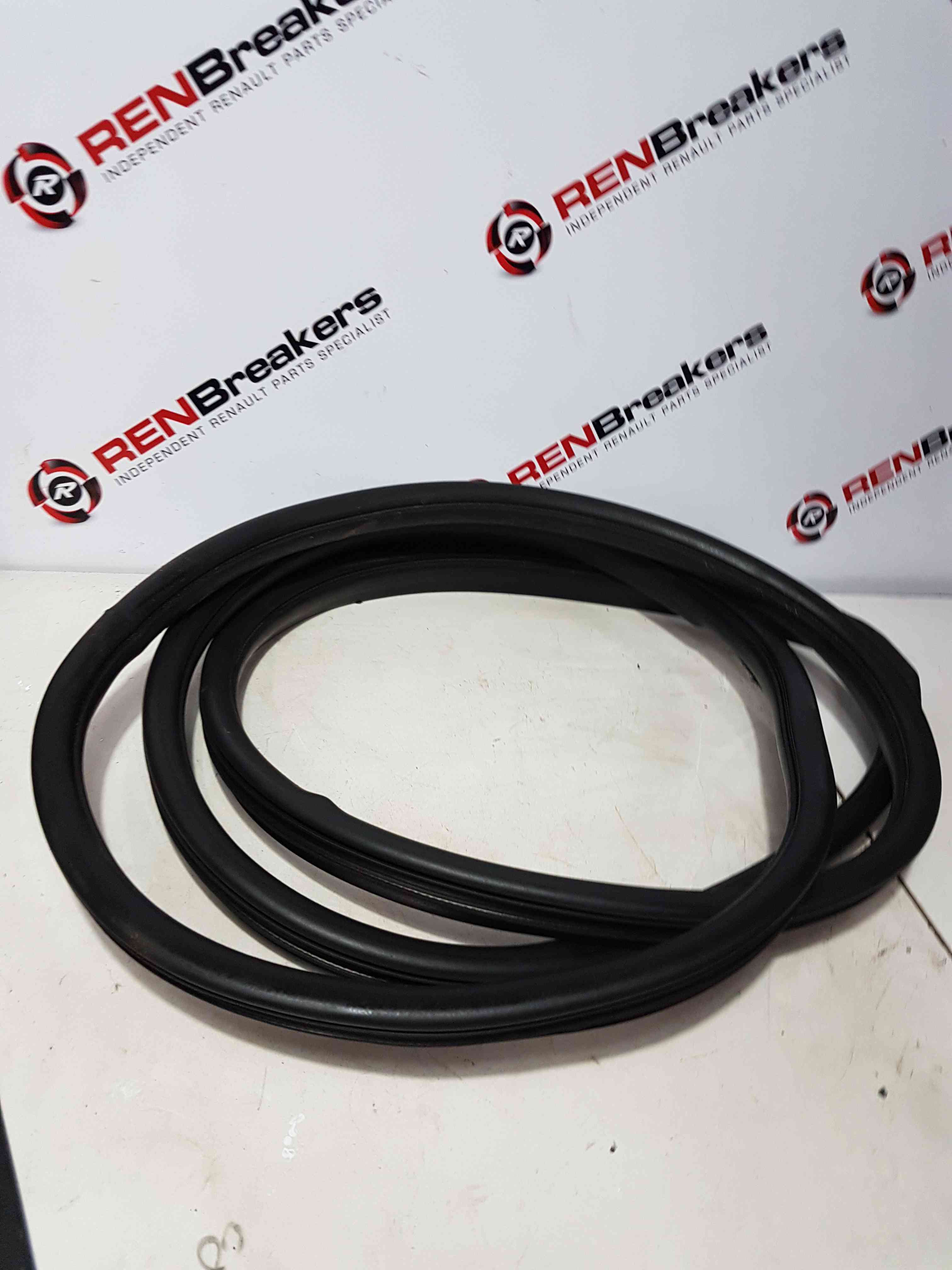 Thumb 13 Nissan Note E11 2005-2012 Drivers OSF Front Door Rubber Seal