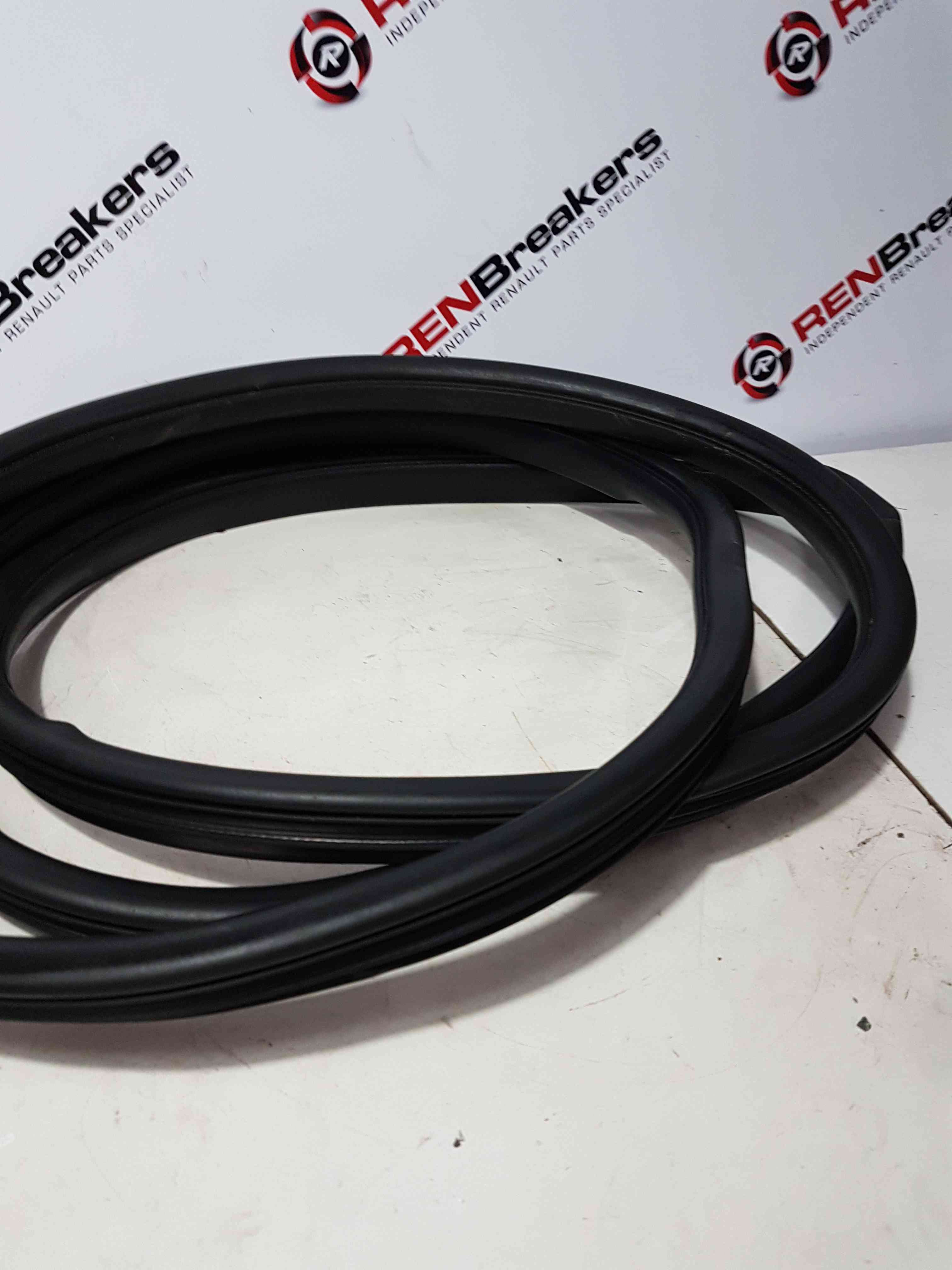 Thumb 9 Nissan Note E11 2005-2012 Drivers OSF Front Door Rubber Seal