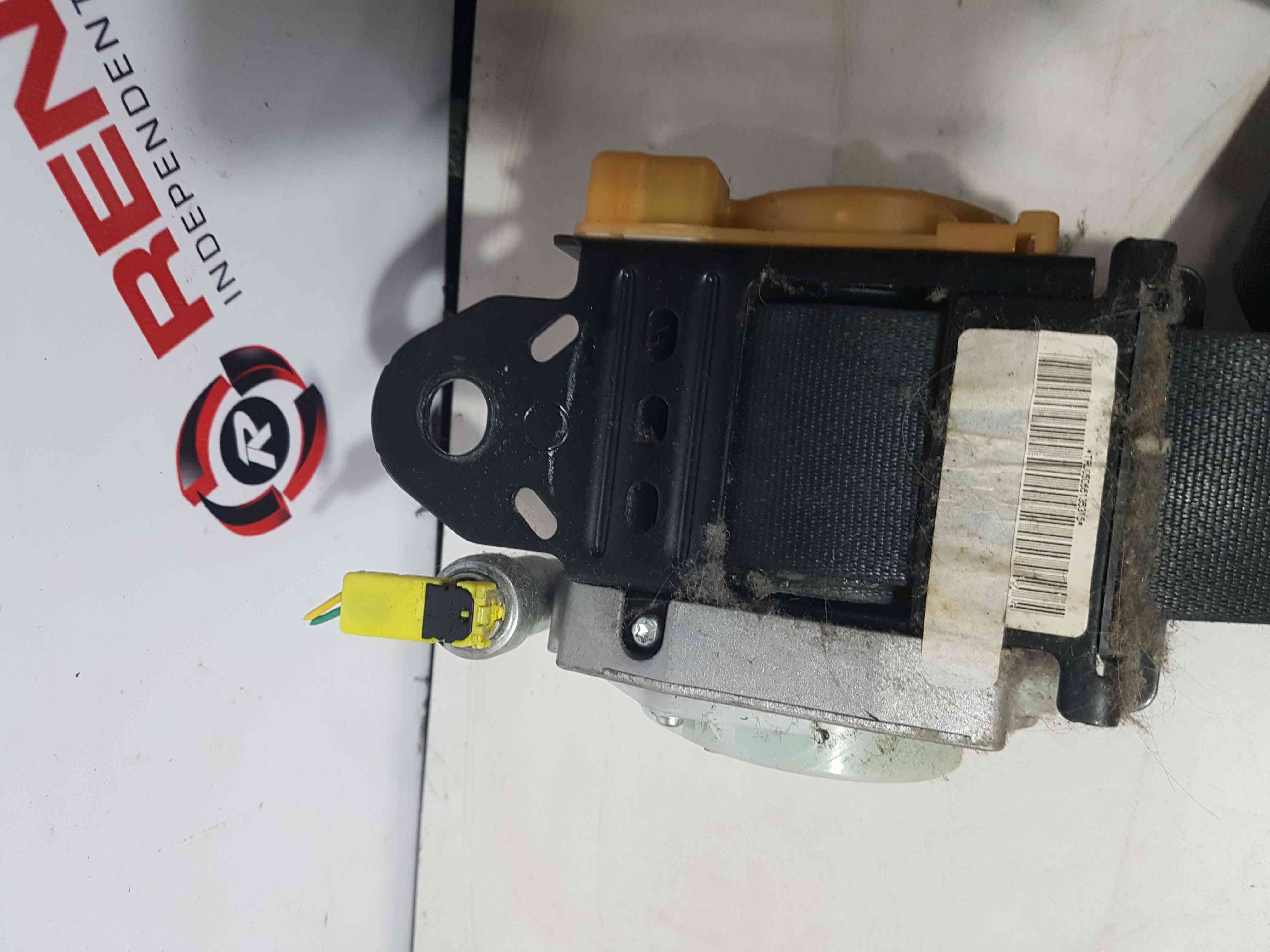 Thumb 4 Nissan Note E11 2005-2012 Drivers OSF Front Seat Belt 5Dr PRE Teensioner