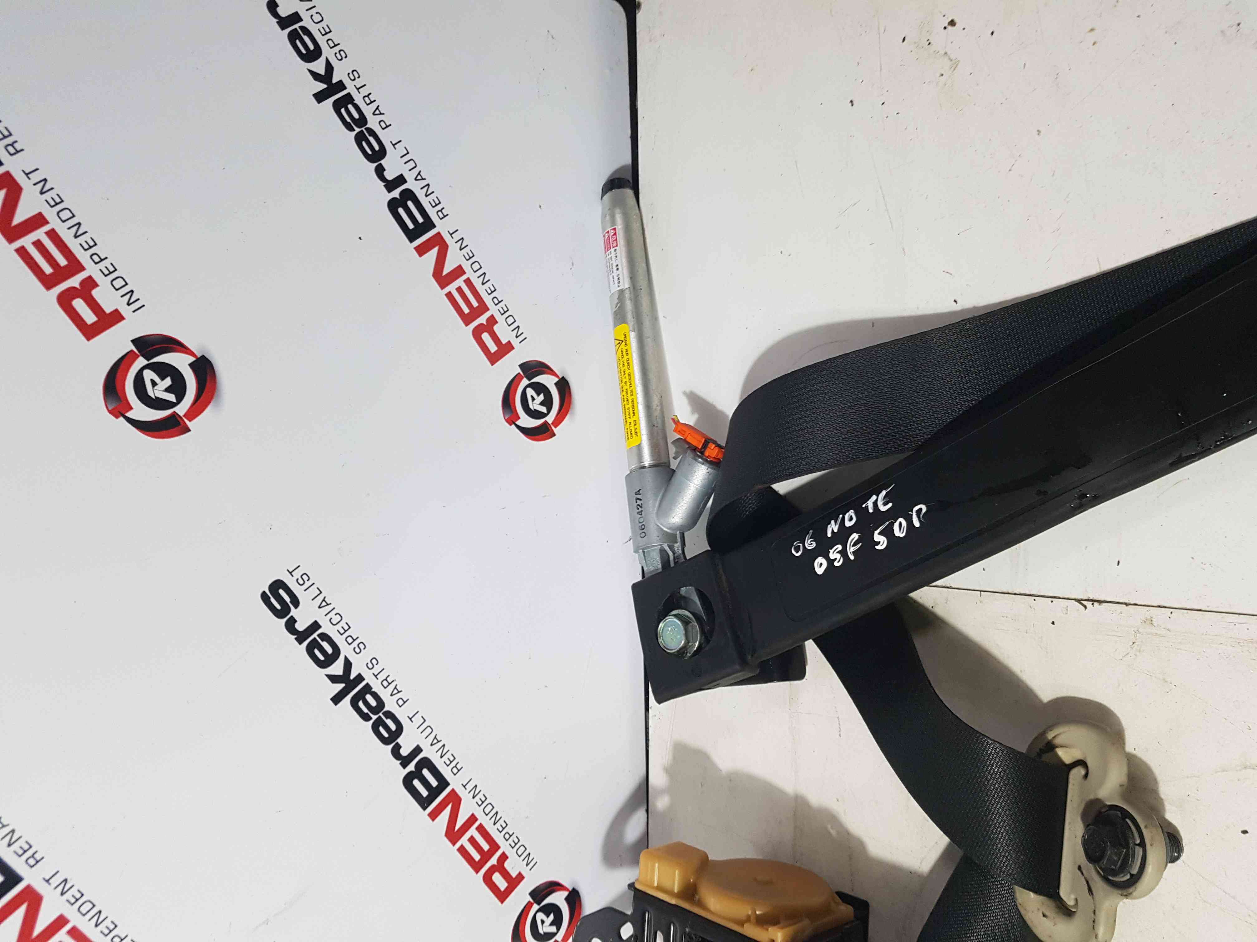 Thumb 8 Nissan Note E11 2005-2012 Drivers OSF Front Seat Belt 5Dr PRE Teensioner