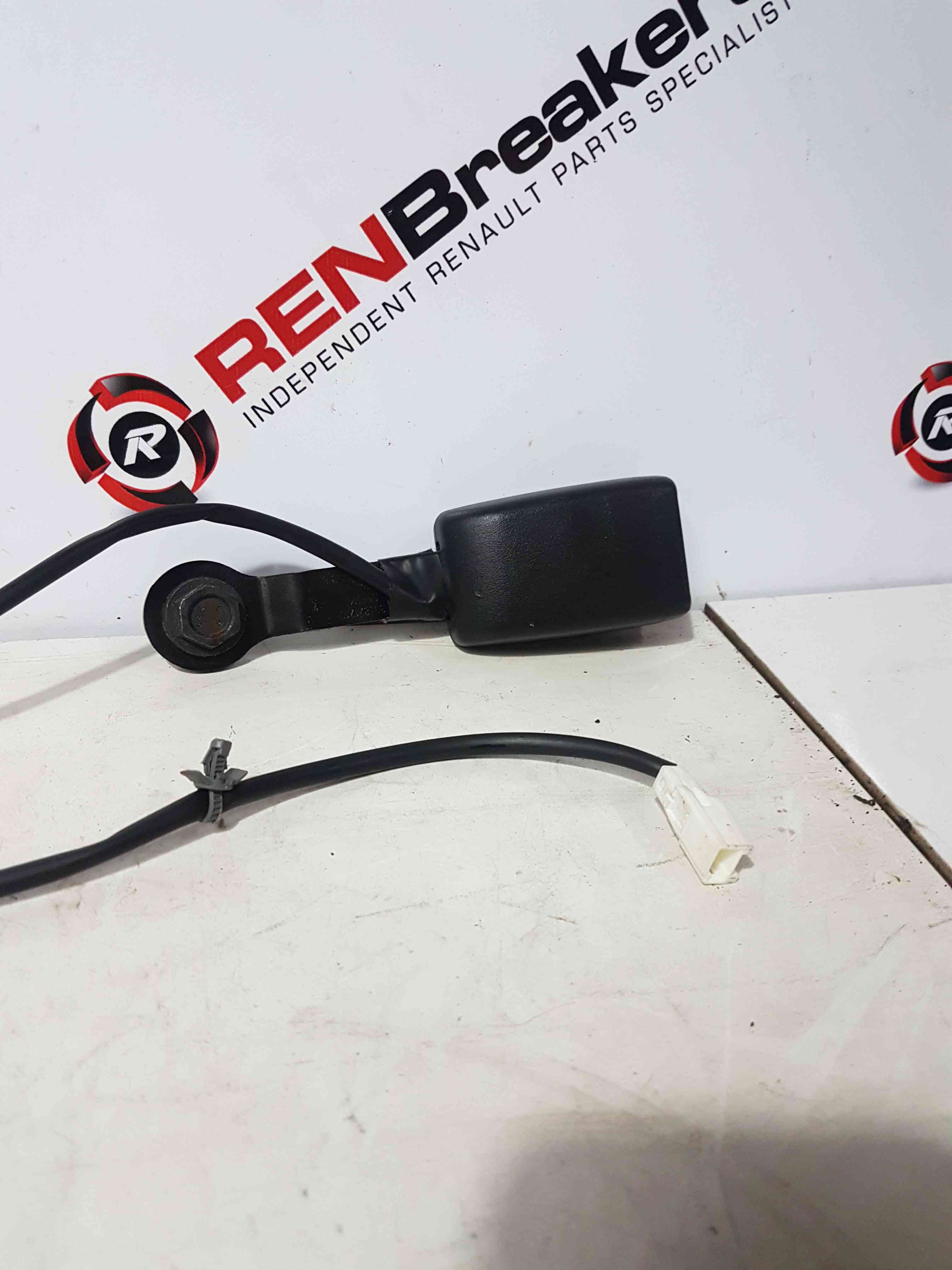 Thumb 3 Nissan Note E11 2005-2012 Drivers OSF Front Seat Belt Buckle Anchor Clip