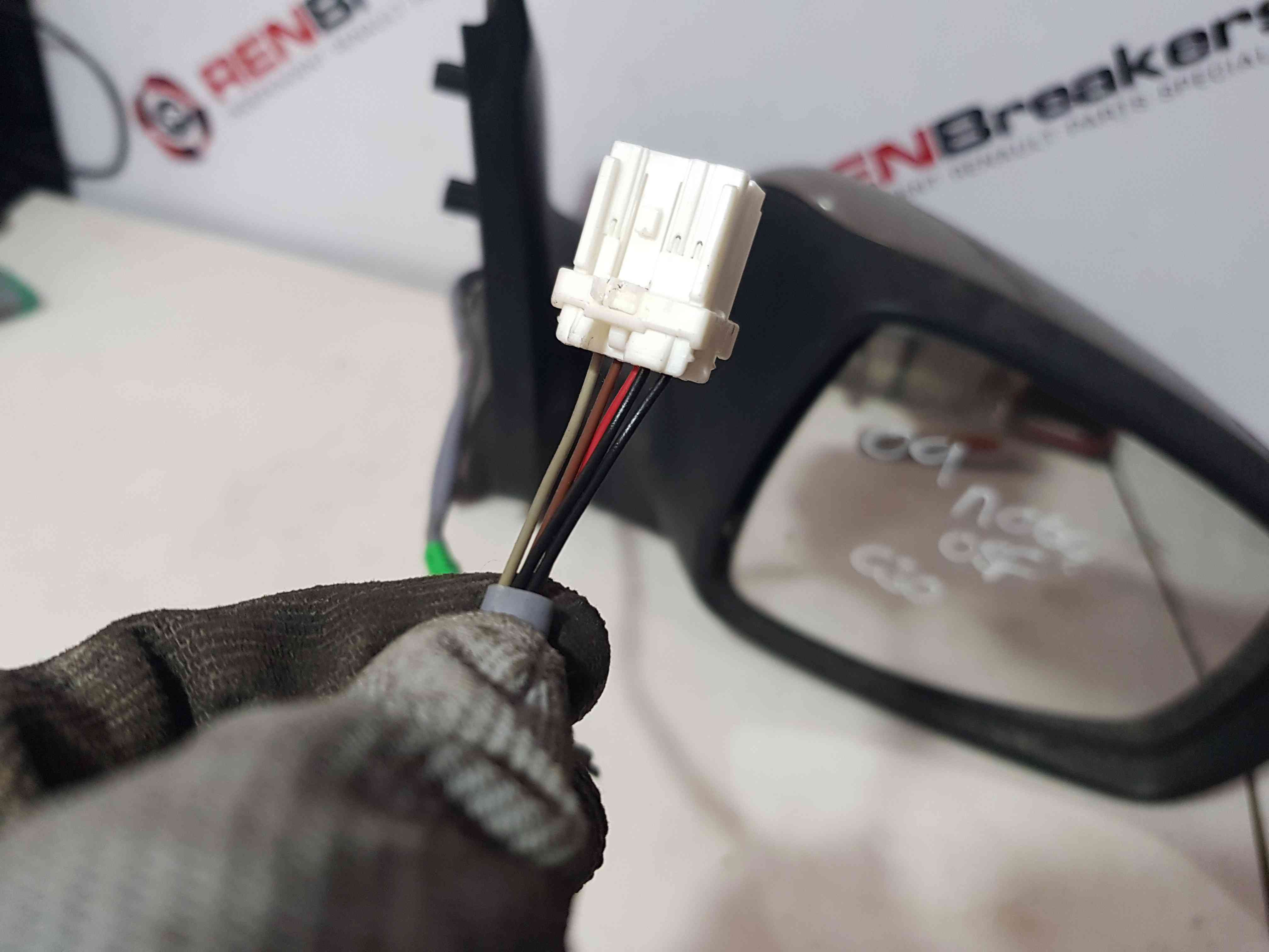 Thumb 5 Nissan Note E11 2005-2012 Drivers Os Wing Mirror Beige C30