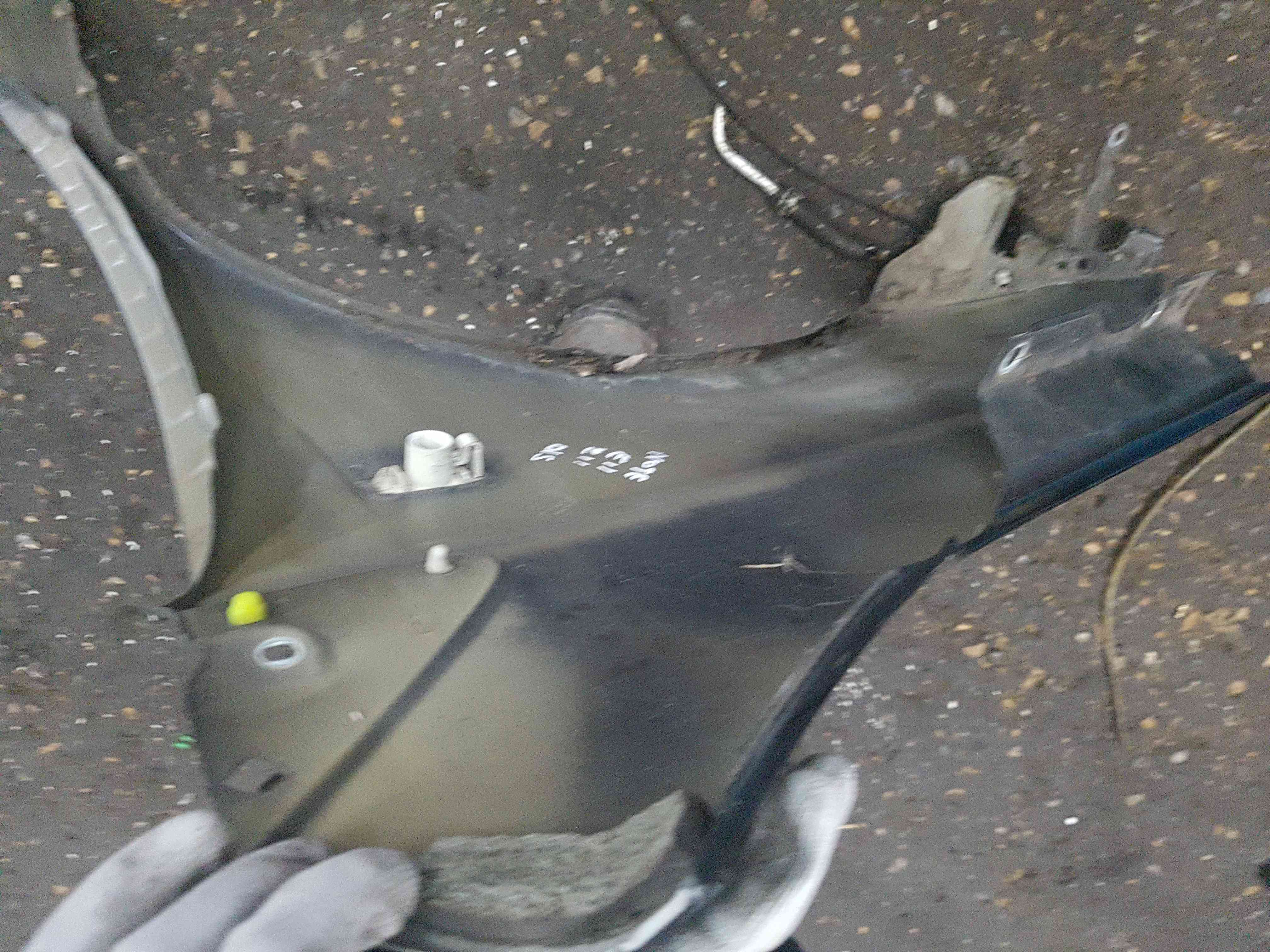 Thumb 5 Nissan Note E11 2005-2012 Drivers Os Wing Z11 Black