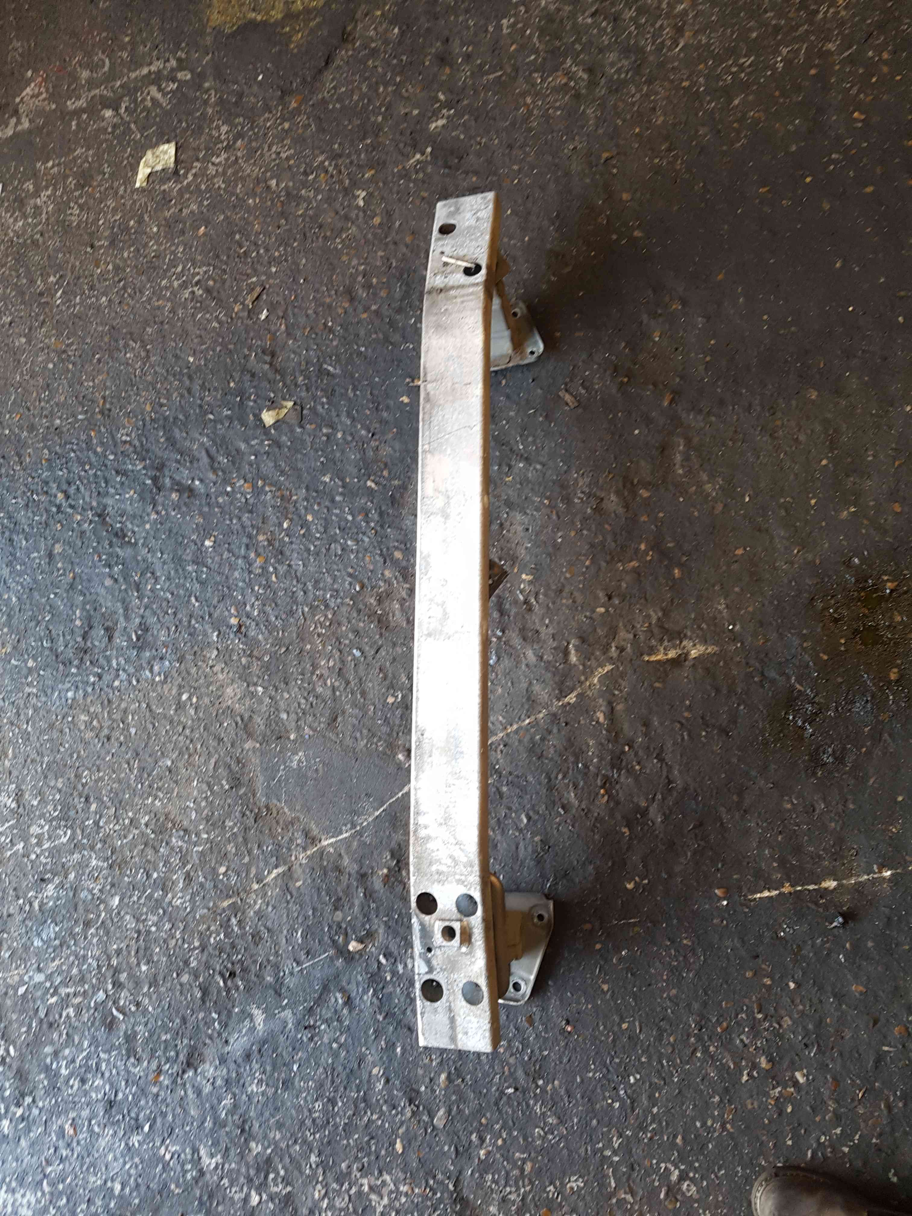 Thumb 3 Nissan Note E11 2005-2012 Front Crash BAR