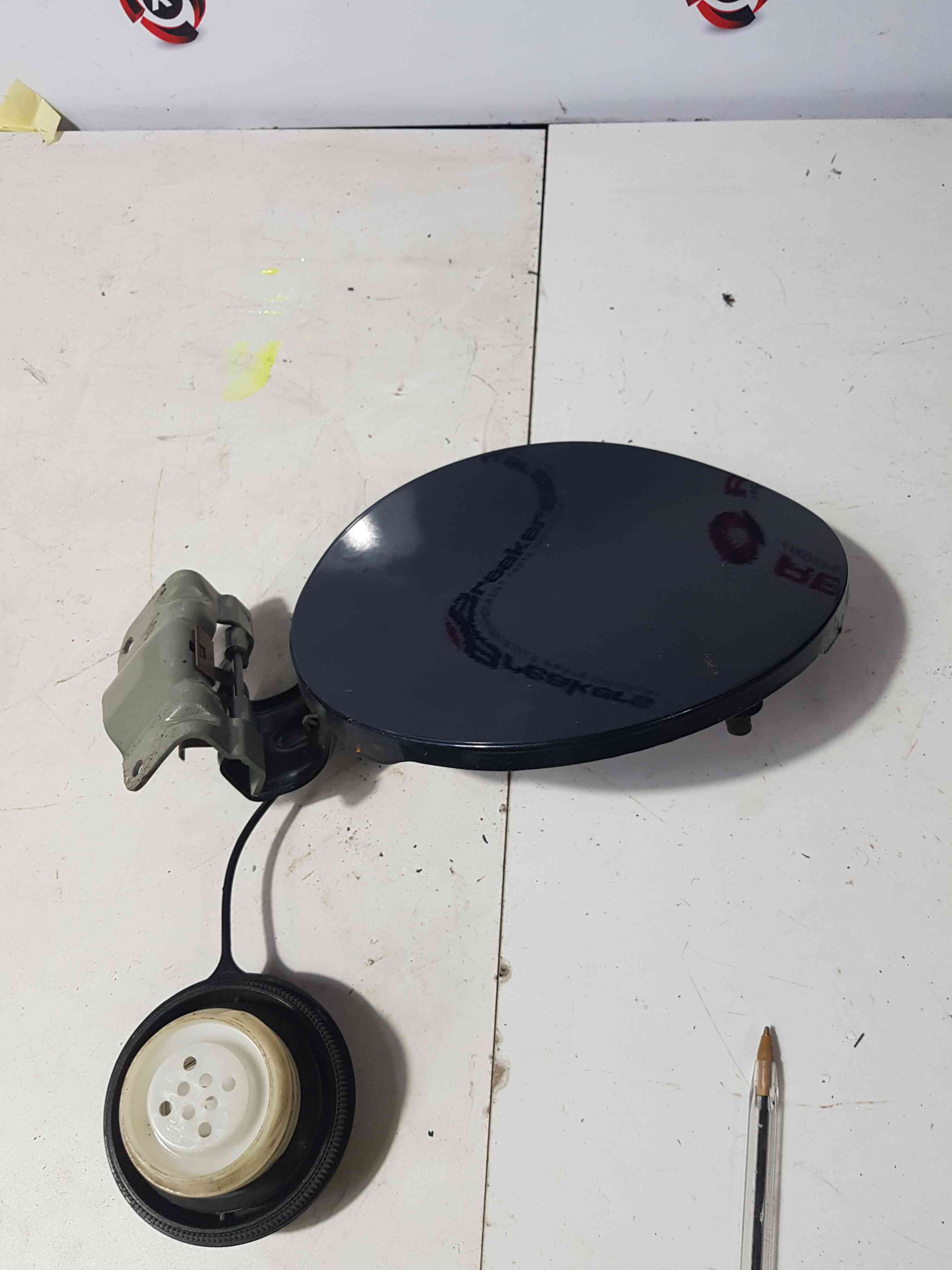 Thumb 6 Nissan Note E11 2005-2012 Fuel Flap Cover Blue BW9