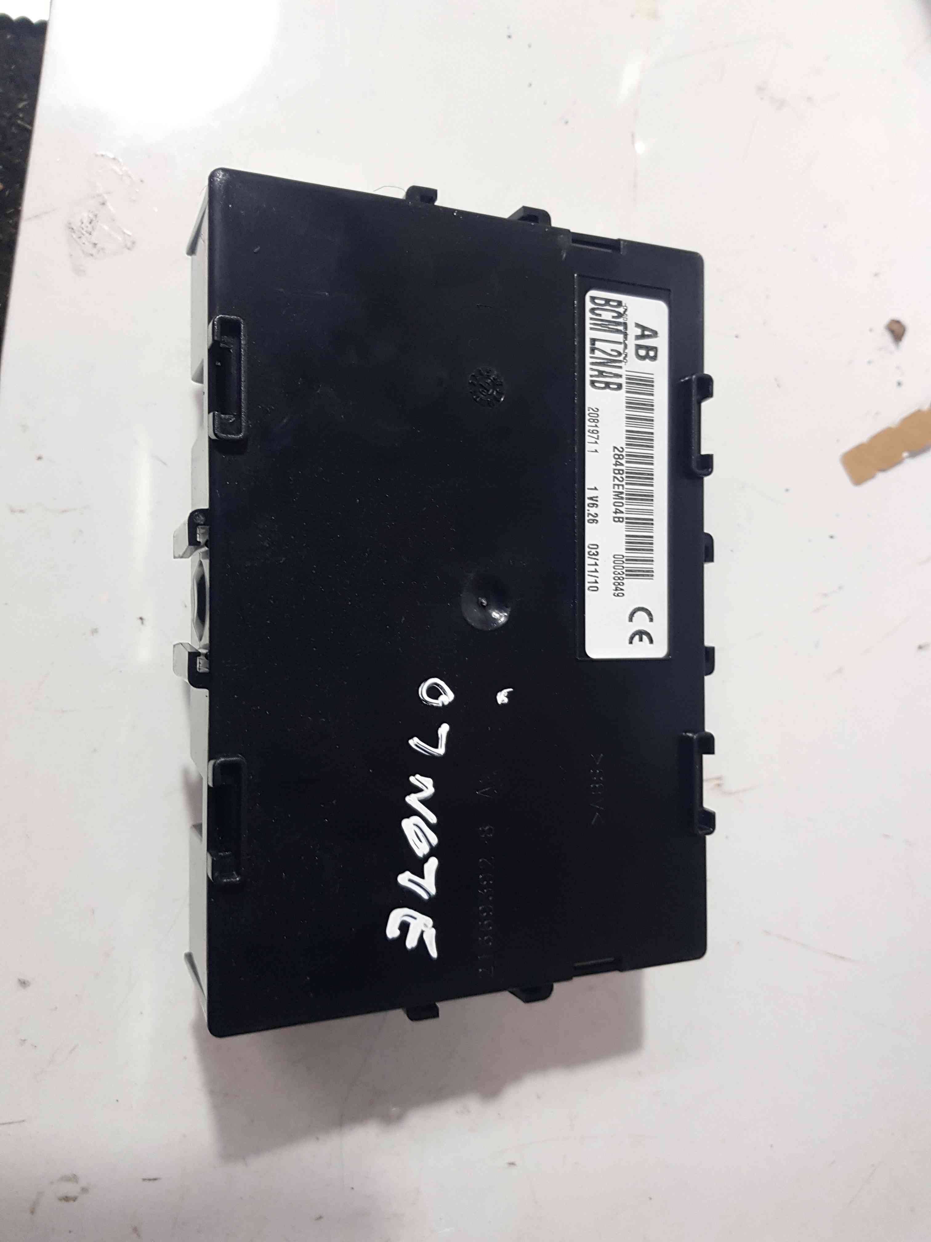 Thumb 2 Nissan Note E11 2005-2012 Fuse BOX Uch Recoding Service 284B2EM04B