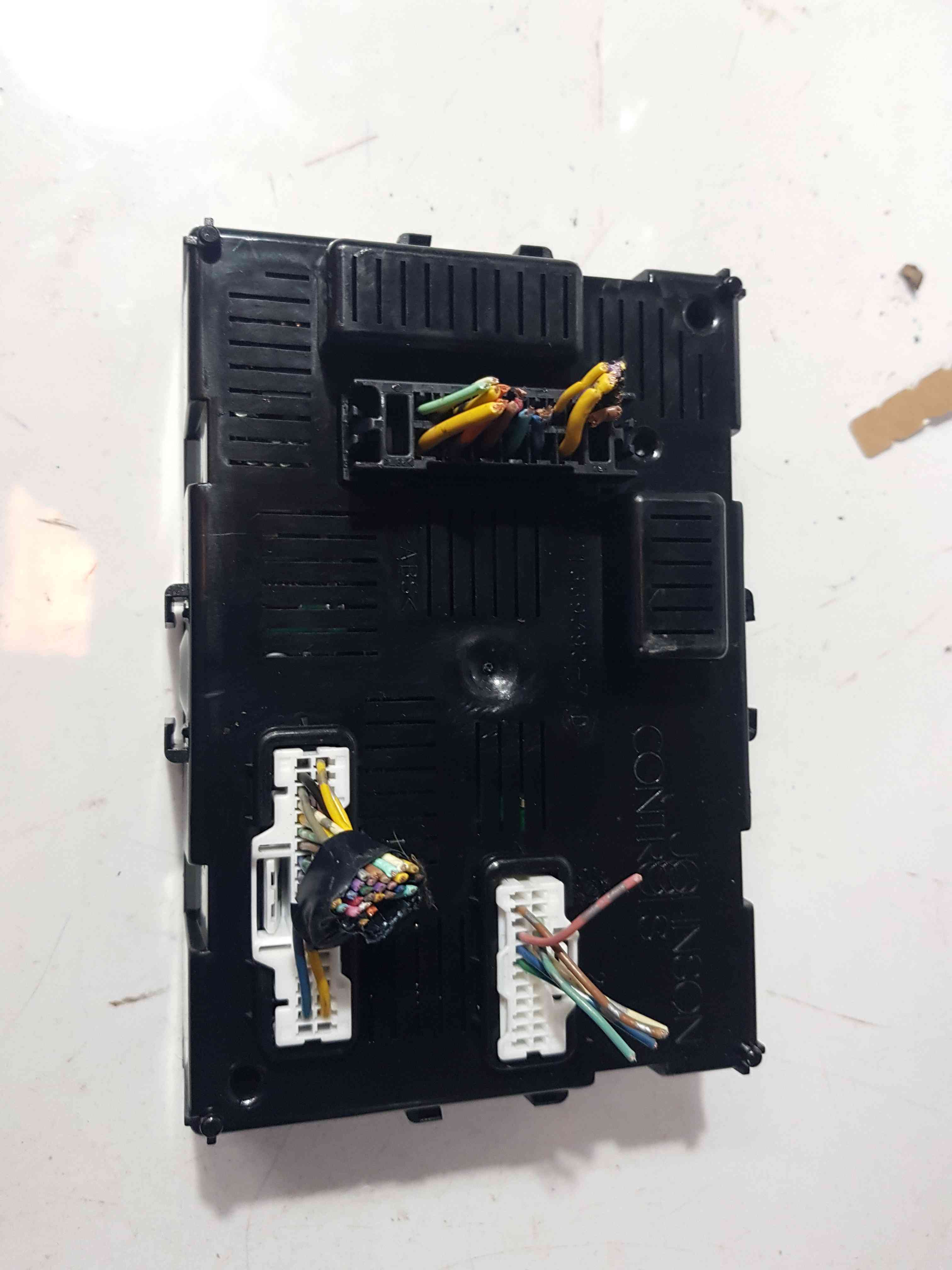 Thumb 5 Nissan Note E11 2005-2012 Fuse BOX Uch Recoding Service 284B2EM04B