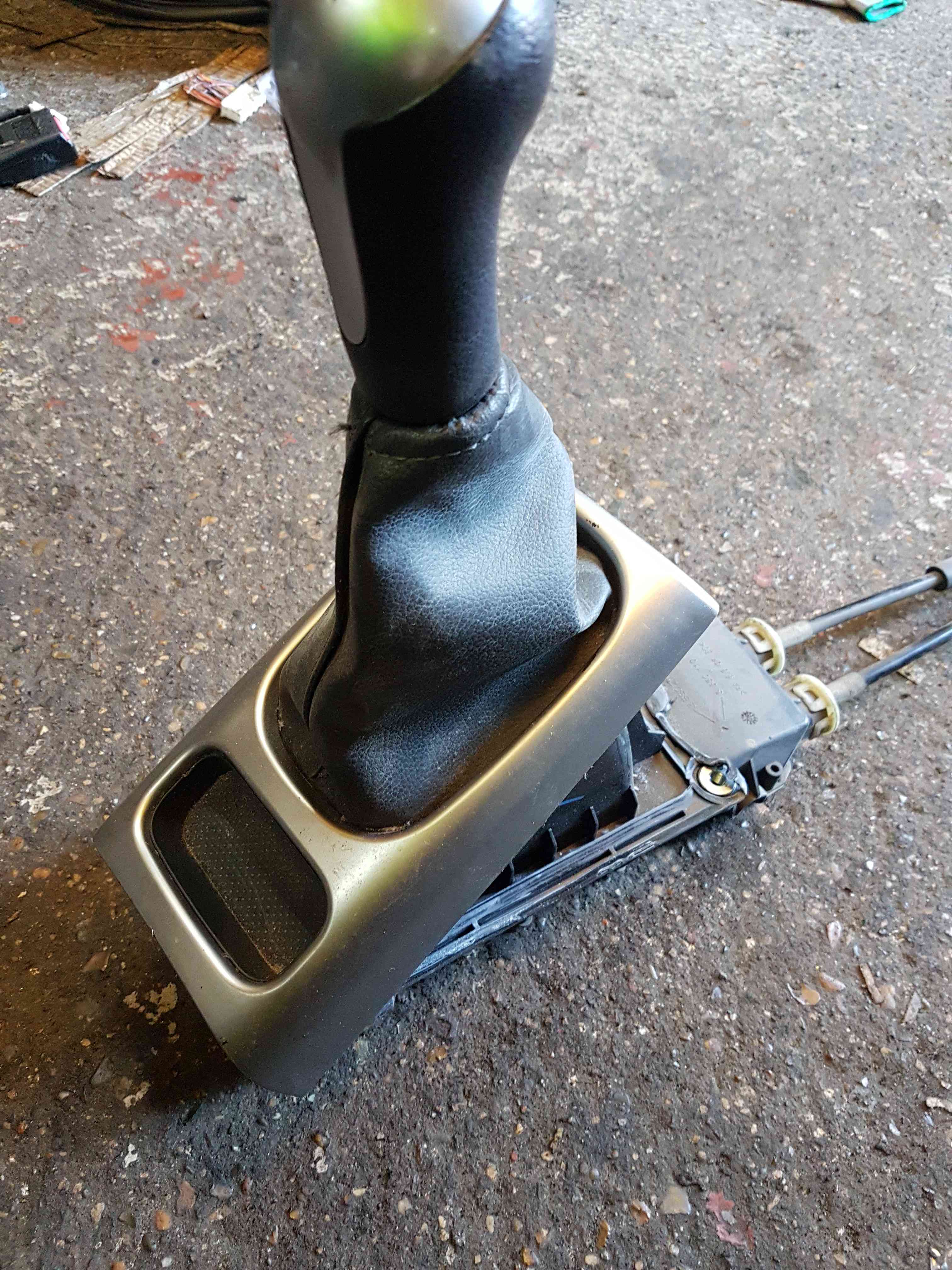 Thumb 5 Nissan Note E11 2005-2012 Gear Linkage Selector 5 Speed 34108Bc00a