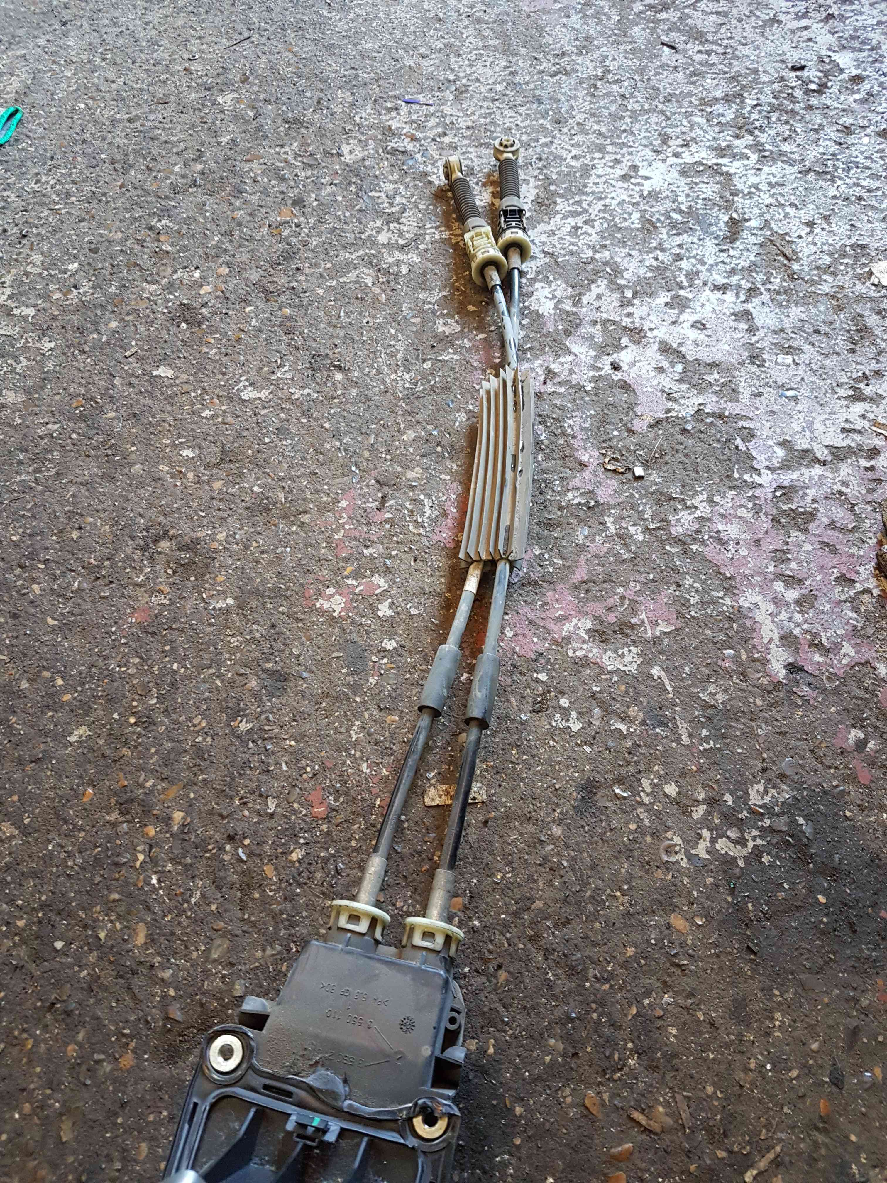 Thumb 8 Nissan Note E11 2005-2012 Gear Linkage Selector 5 Speed 34108Bc00a