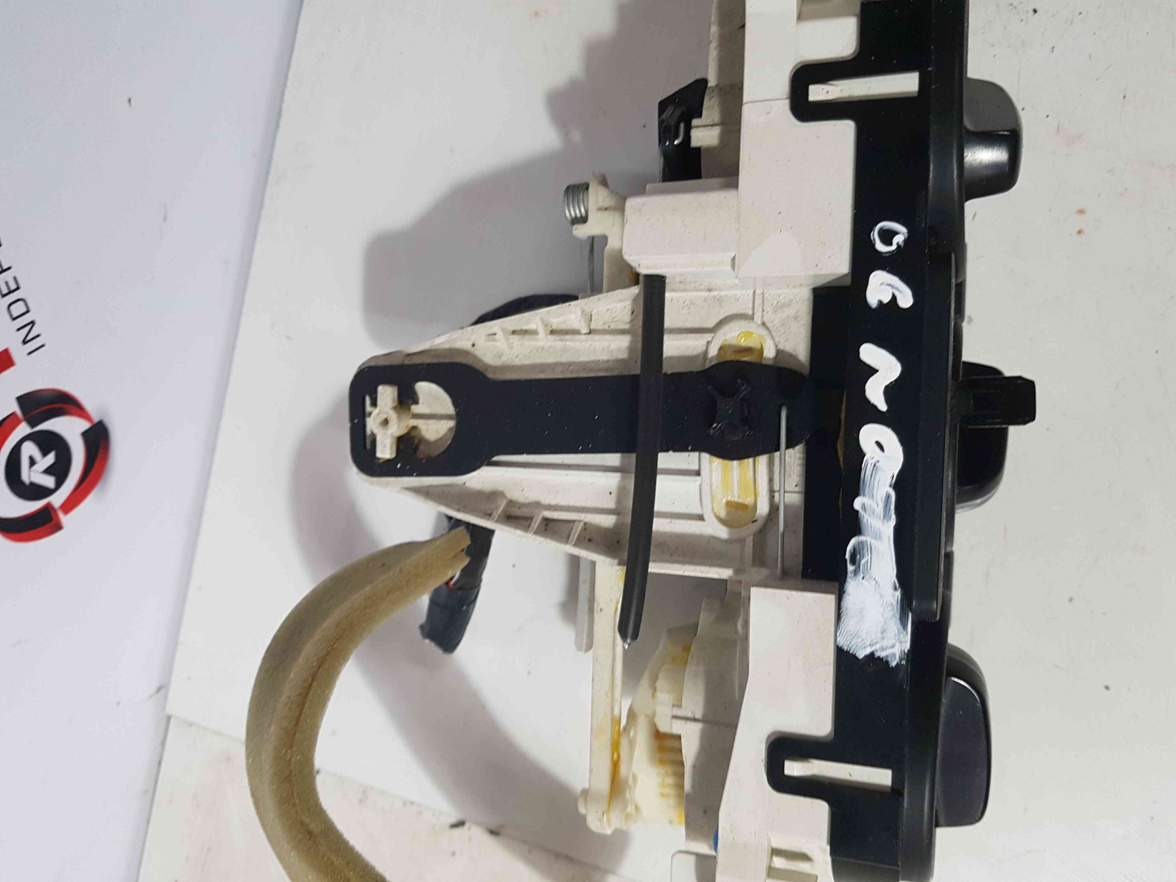 Thumb 4 Nissan Note E11 2005-2012 Heater Controls Dials