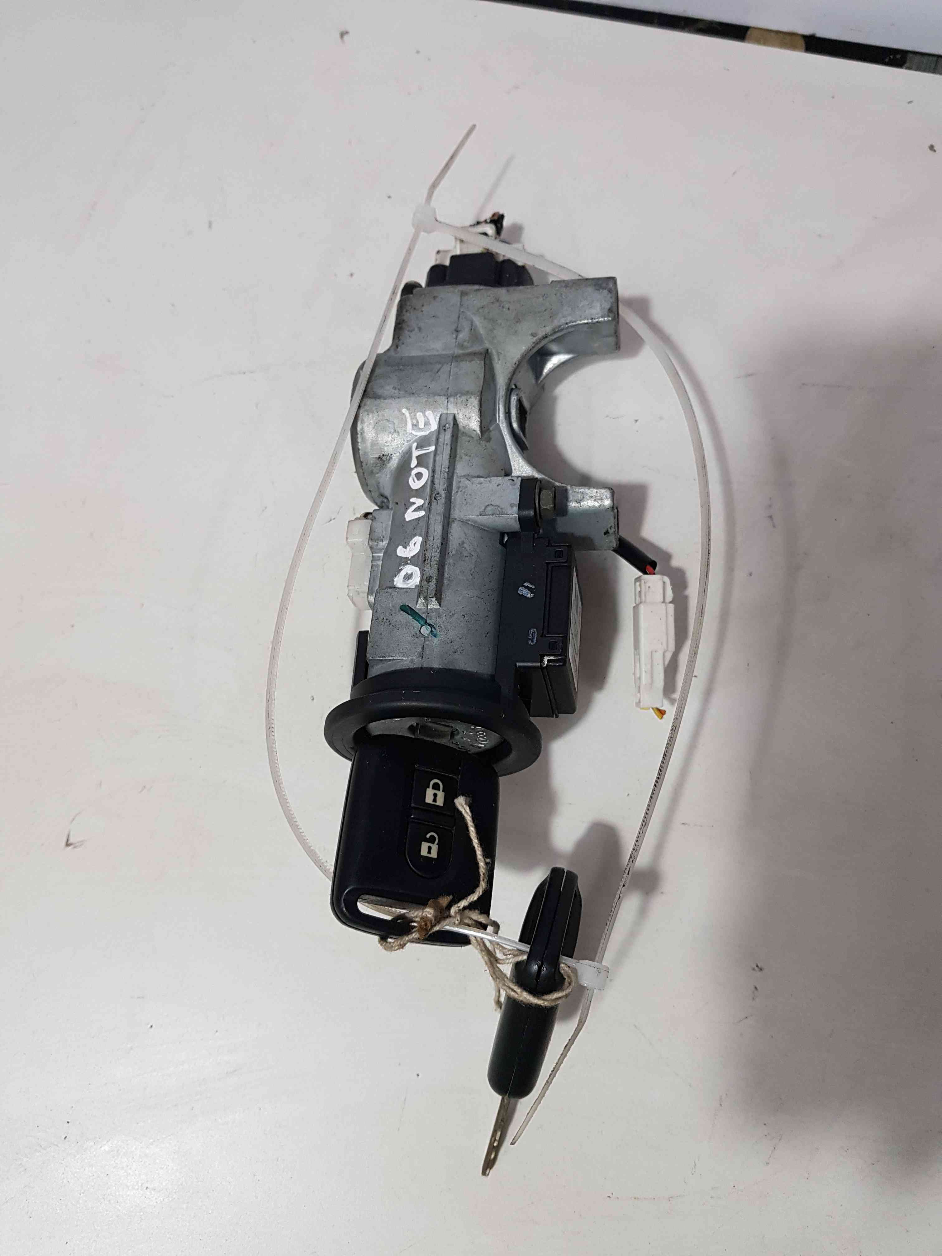 Thumb 7 Nissan Note E11 2005-2012 Ignition Barrel + 2 Keys