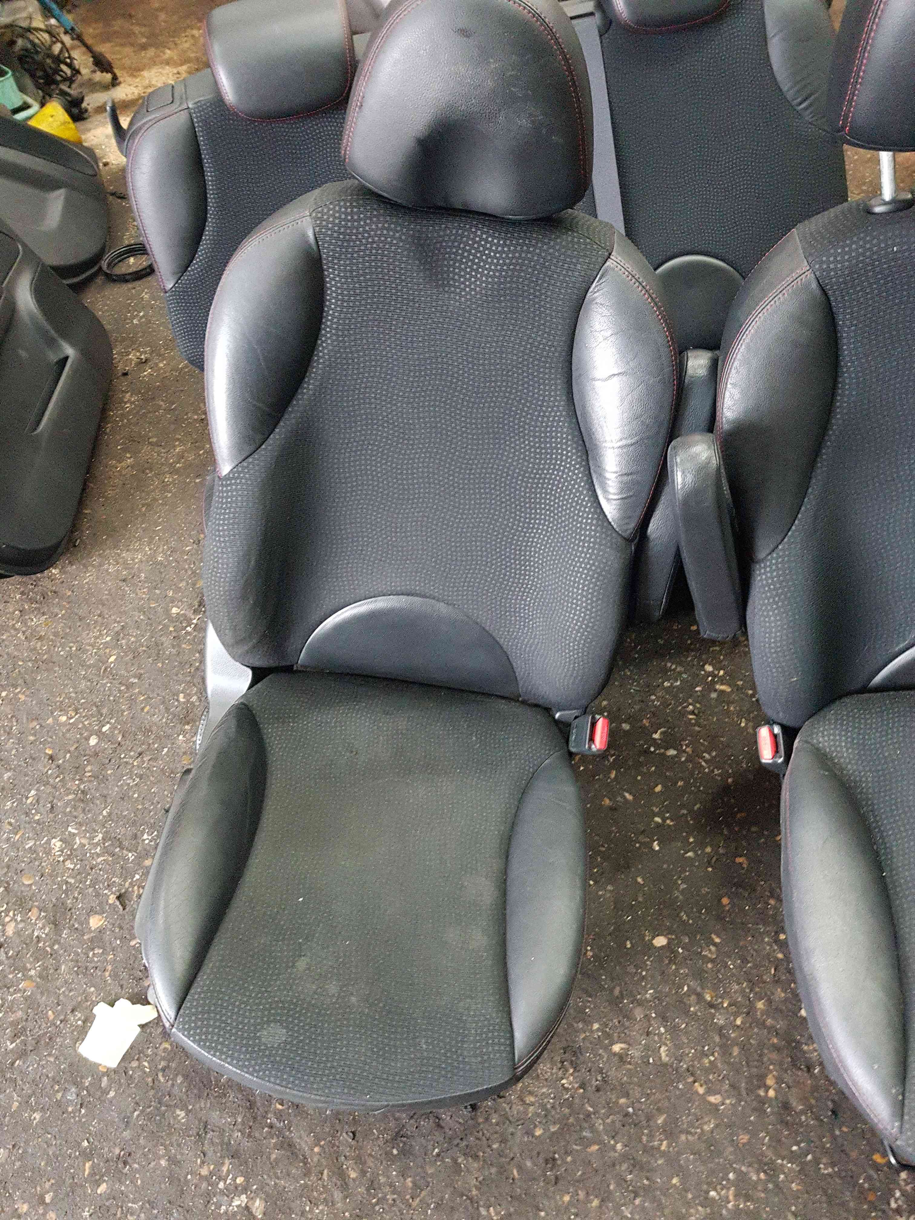 Thumb 2 Nissan Note E11 2005-2012 Interior SET Chairs Seats Half Leather 4 Door Cards