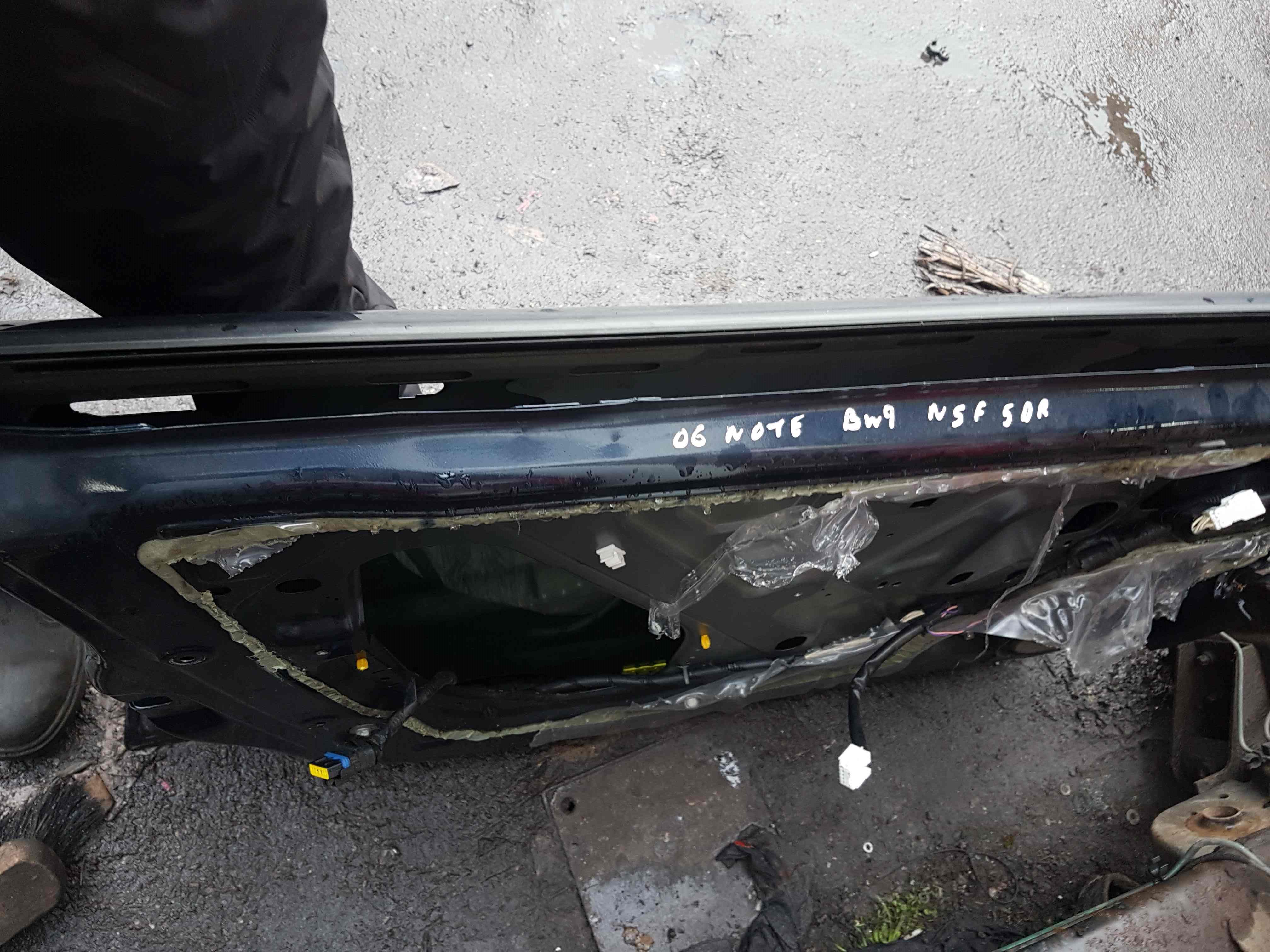 Thumb 6 Nissan Note E11 2005-2012 Passenger NSF Front Door BW9 Dark Blue 