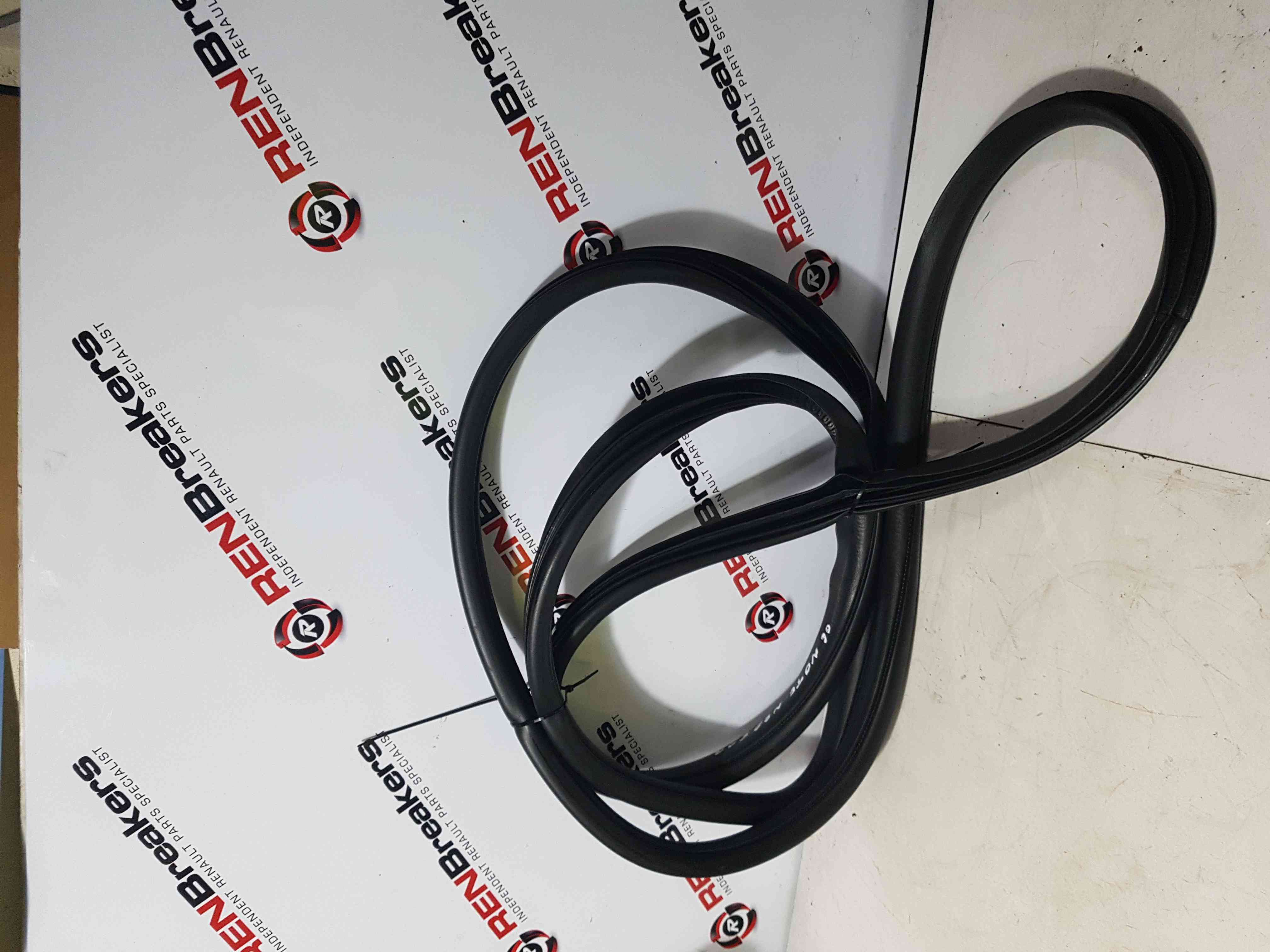 Thumb 2 Nissan Note E11 2005-2012 Passenger NSF Front Door Rubber Seal