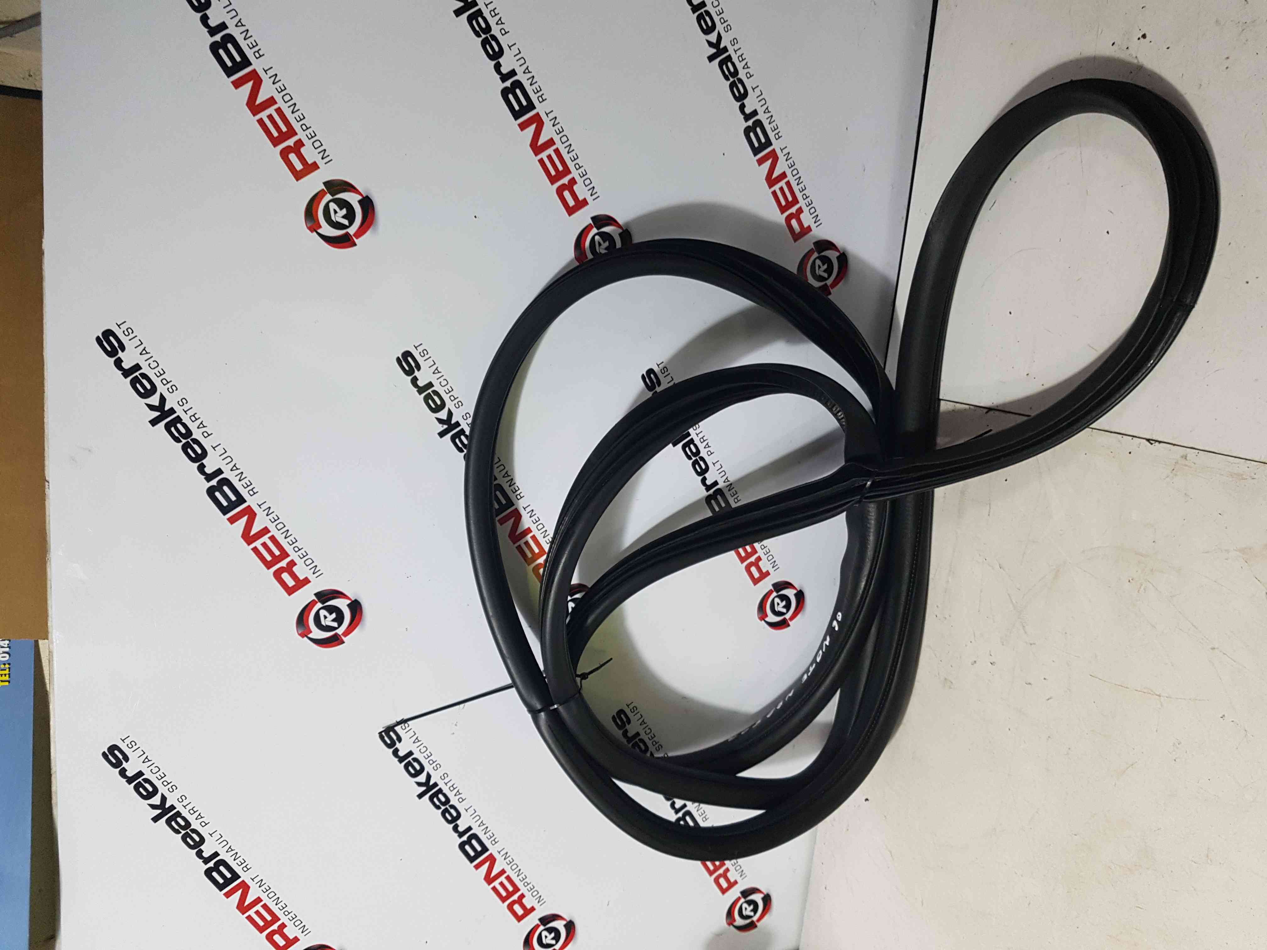 Thumb 4 Nissan Note E11 2005-2012 Passenger NSF Front Door Rubber Seal