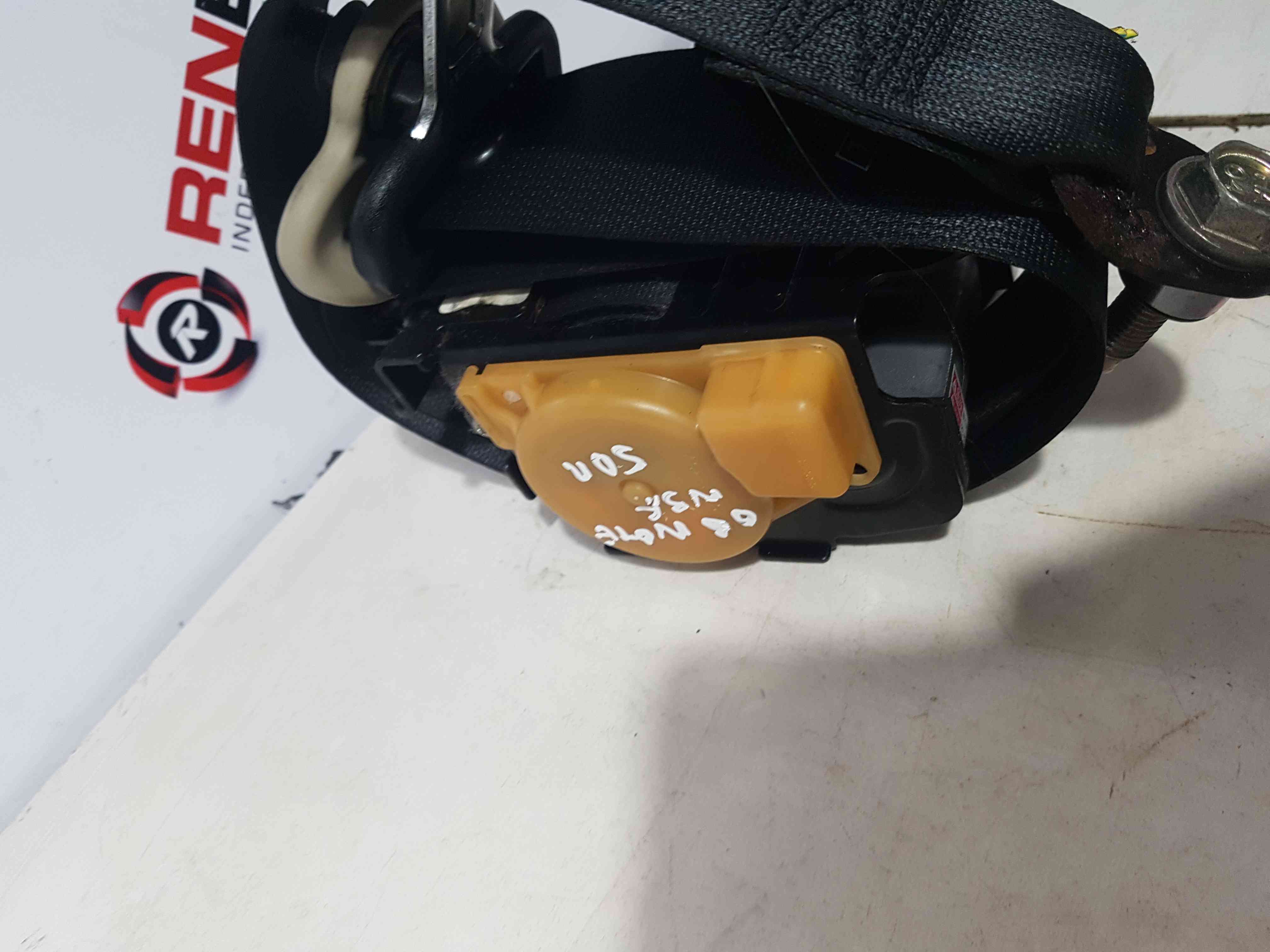 Thumb 2 Nissan Note E11 2005-2012 Passenger NSF Front Seat Belt 5Dr PRE Teensioner