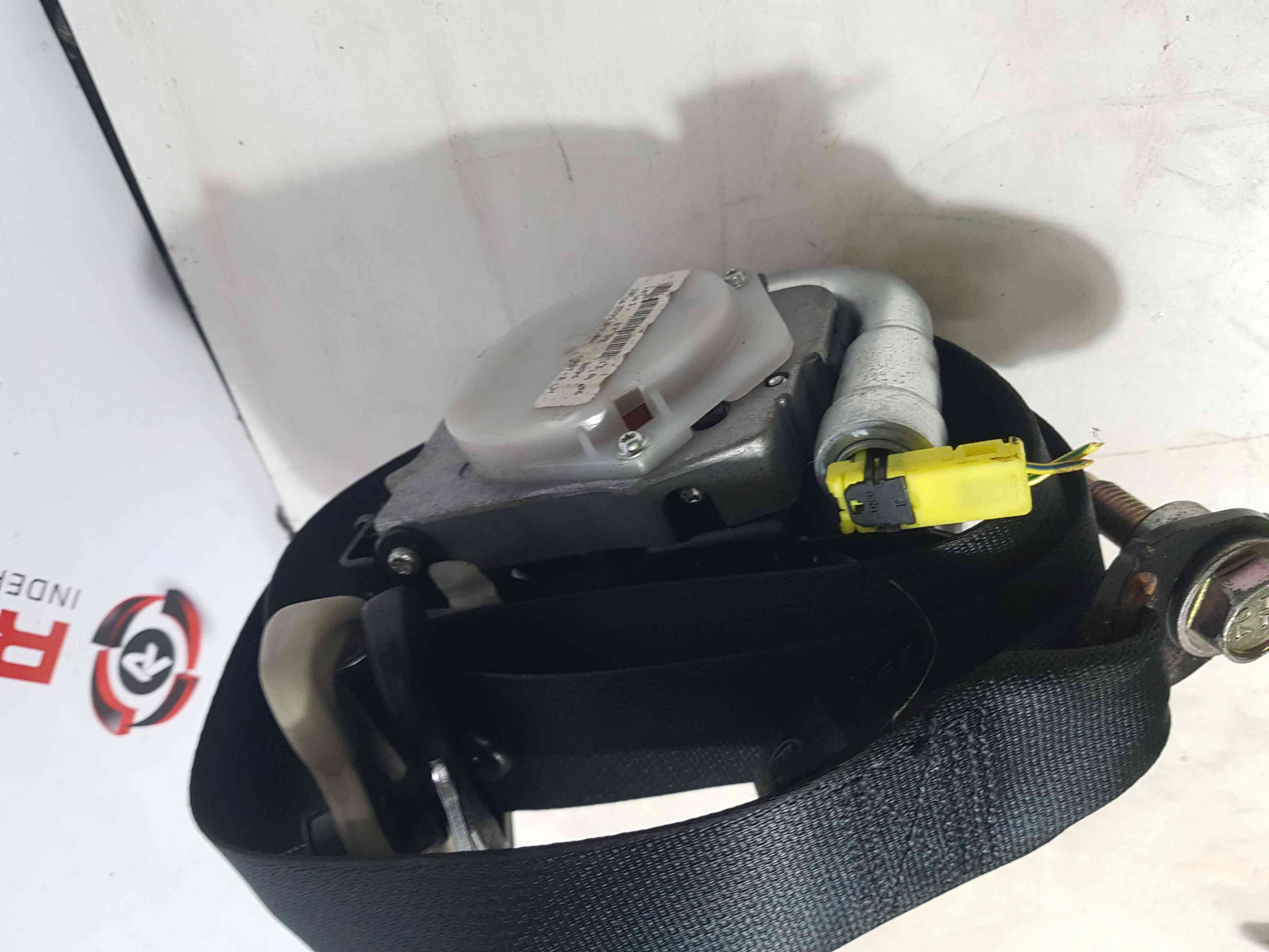 Thumb 3 Nissan Note E11 2005-2012 Passenger NSF Front Seat Belt 5Dr PRE Teensioner