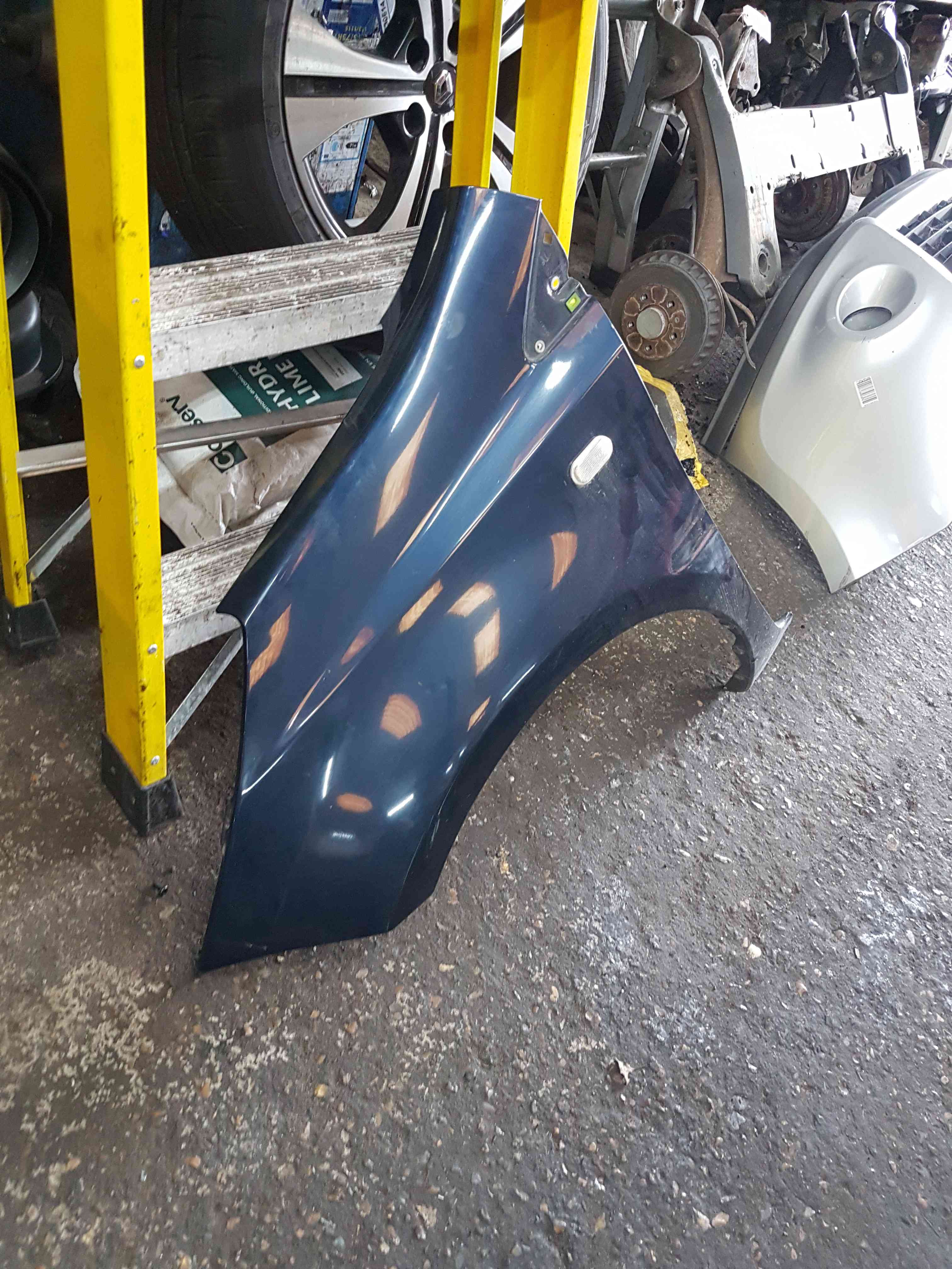 Thumb 3 Nissan Note E11 2005-2012 Passenger NSF Wing Panel BW9 Dark Blue 