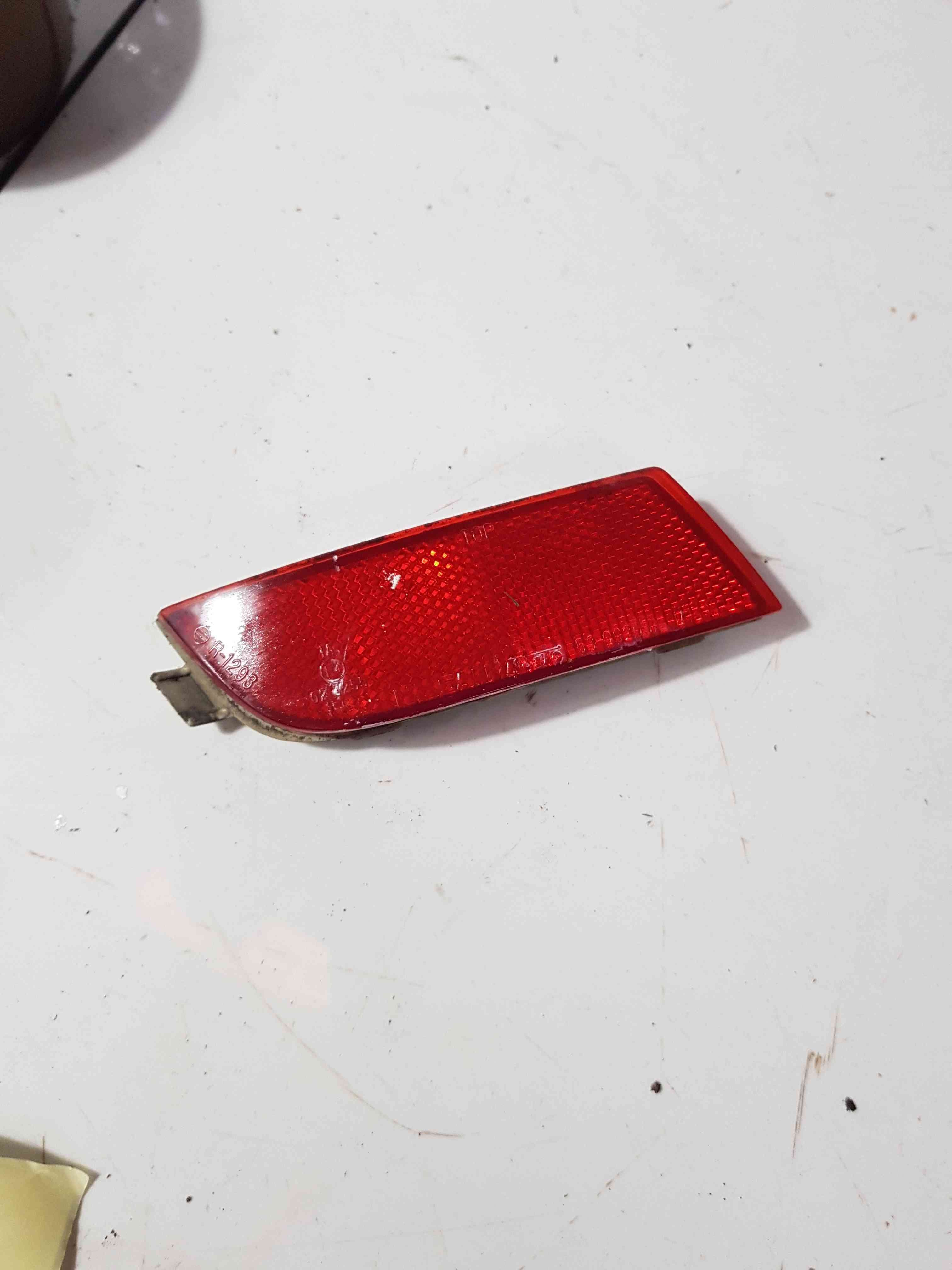 Thumb 5 Nissan Note E11 2005-2012 Passenger NSR Rear Bumper Reflector 25024740