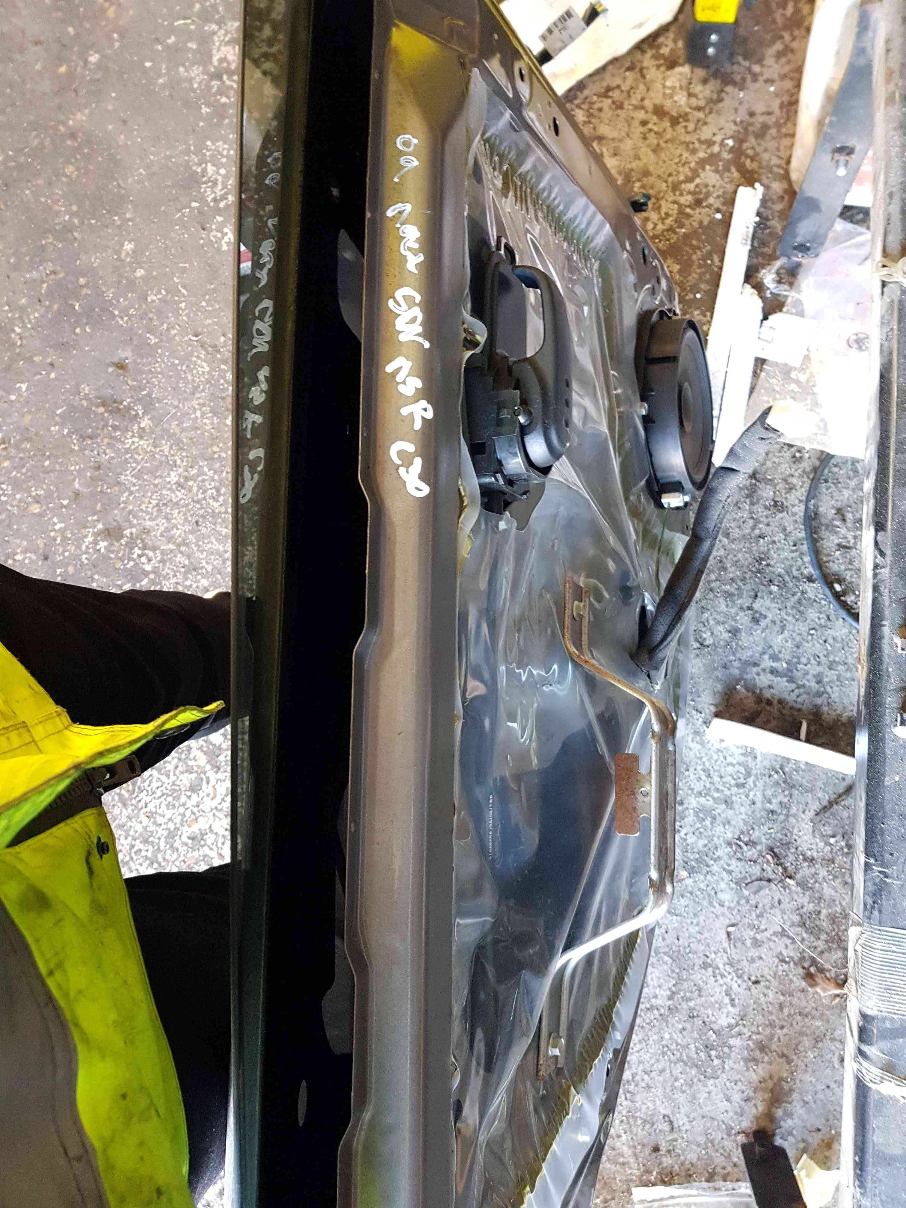 Thumb 4 Nissan Note E11 2005-2012 Passenger NSR Rear Door Beige C30 5Dr