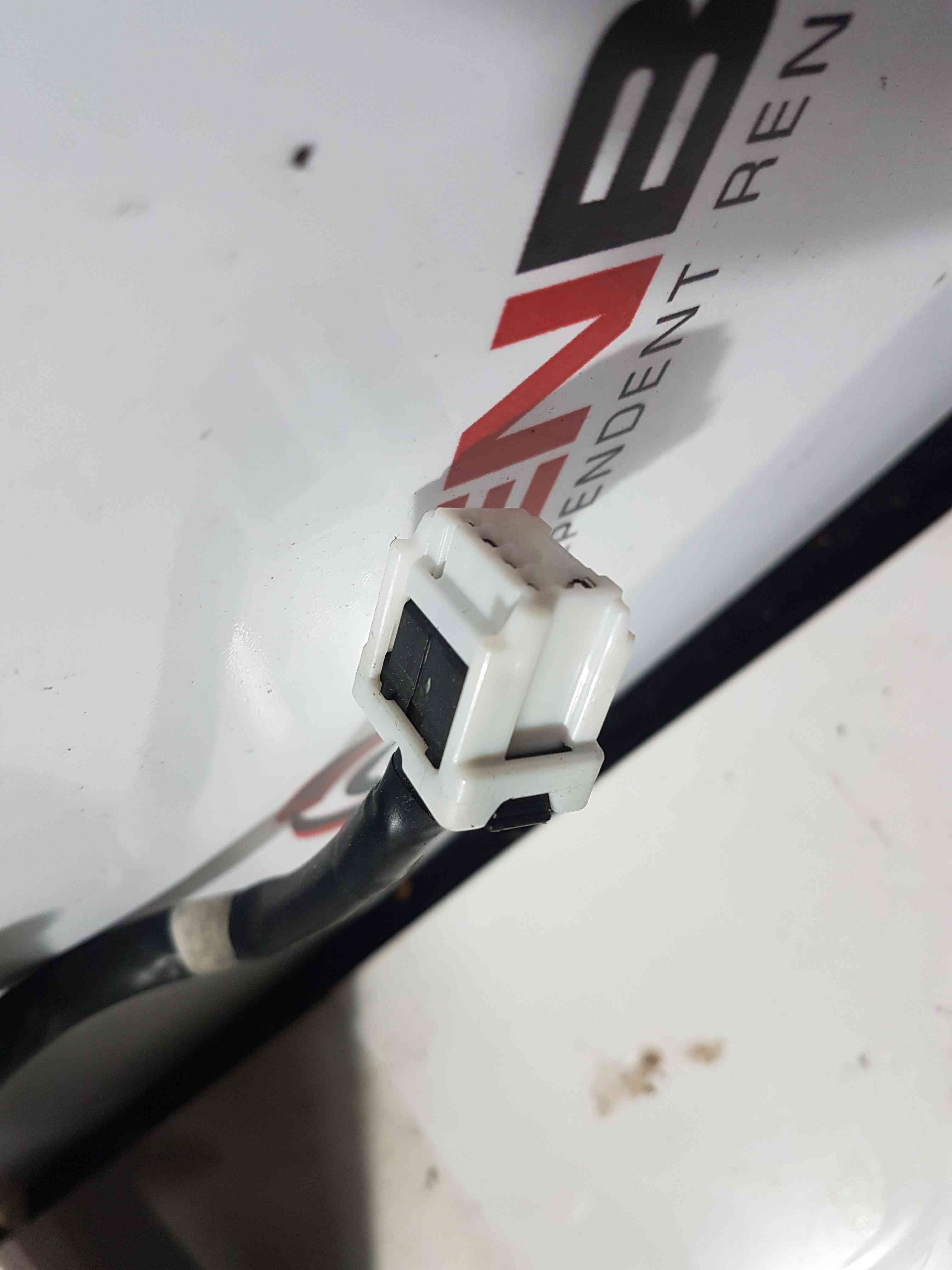 Thumb 8 Nissan Note E11 2005-2012 Passenger NSR Rear Light Lens Complete