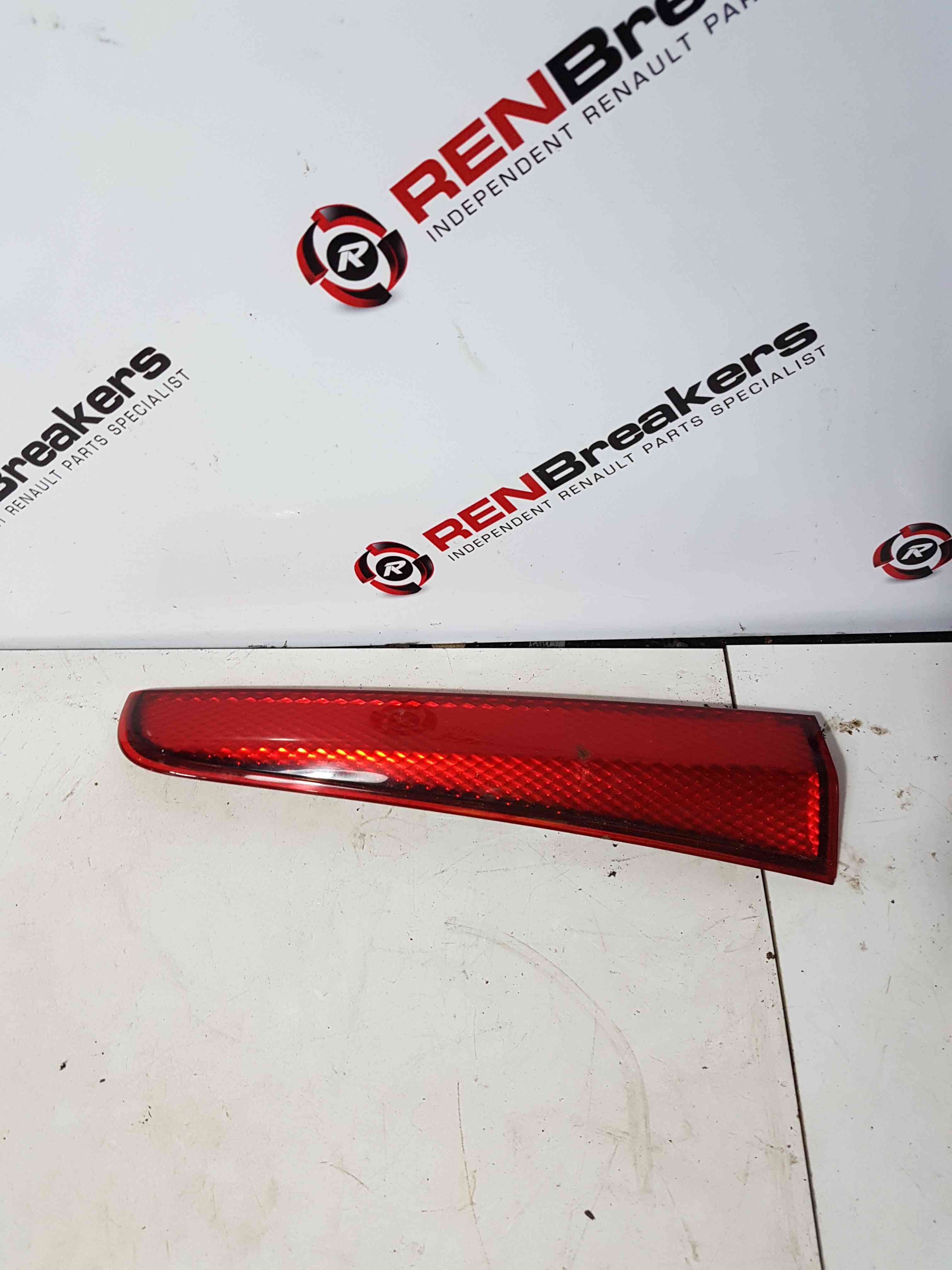 Thumb 3 Nissan Note E11 2005-2012 Passenger NSR Rear Reflector