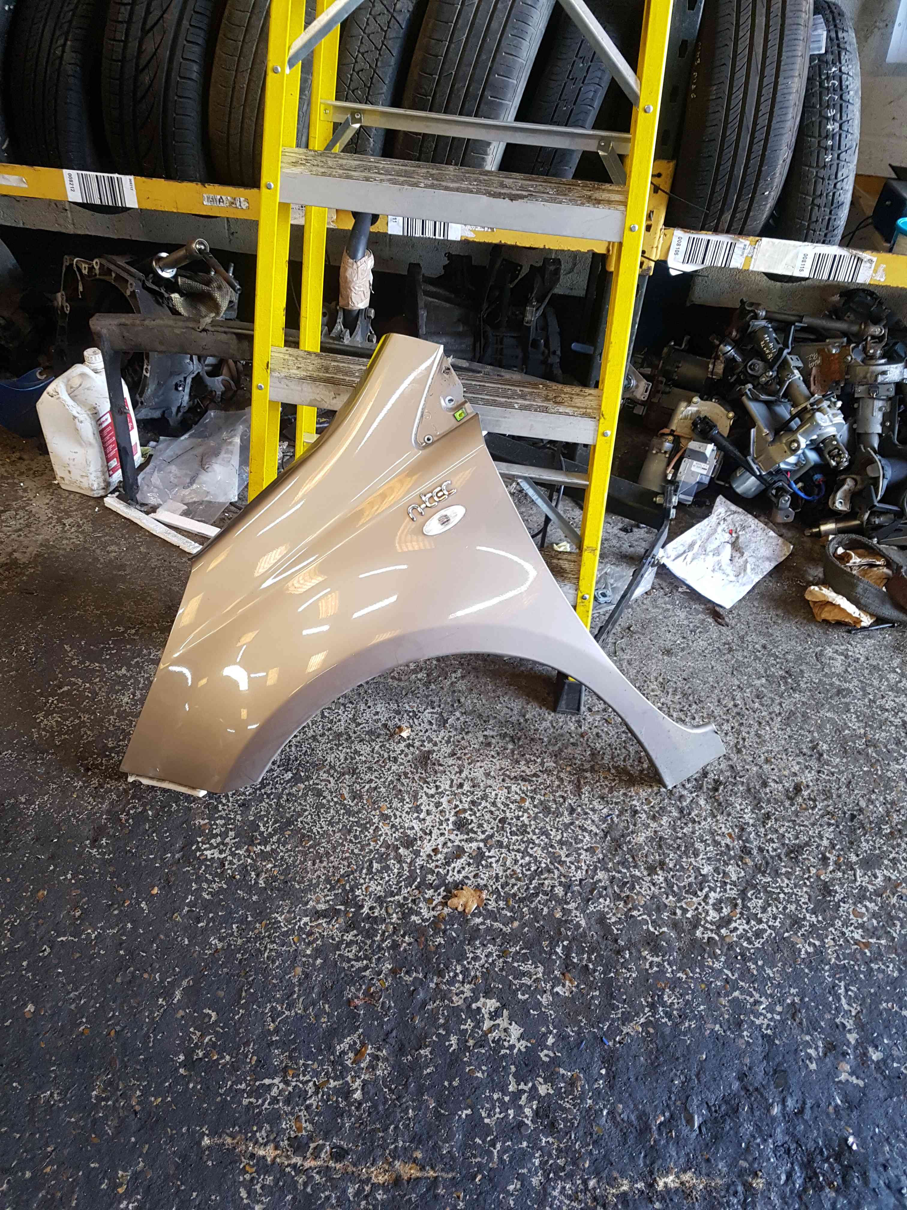 Thumb 2 Nissan Note E11 2005-2012 Passenger Ns Wing Beige C30