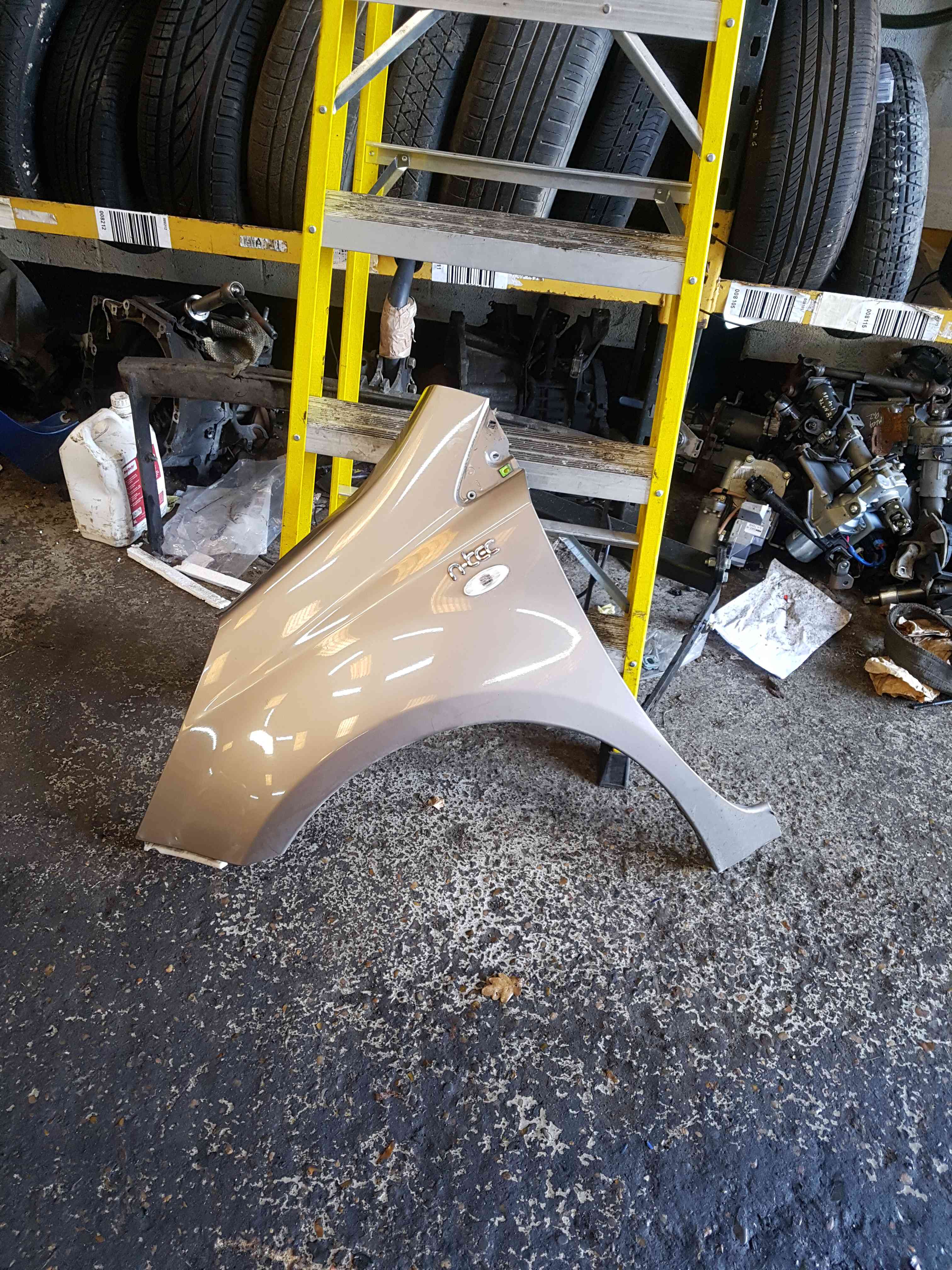 Thumb 3 Nissan Note E11 2005-2012 Passenger Ns Wing Beige C30