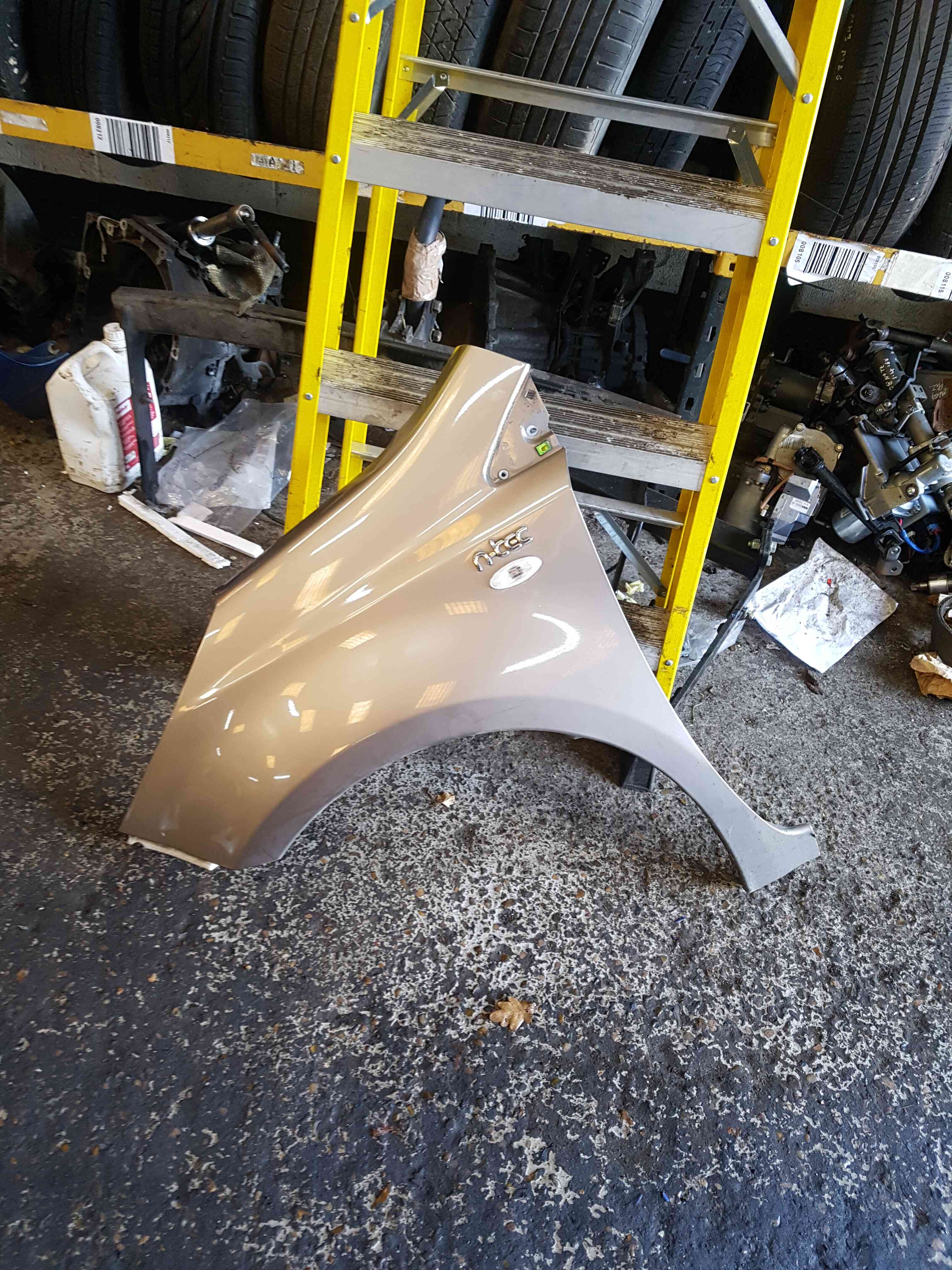 Thumb 4 Nissan Note E11 2005-2012 Passenger Ns Wing Beige C30