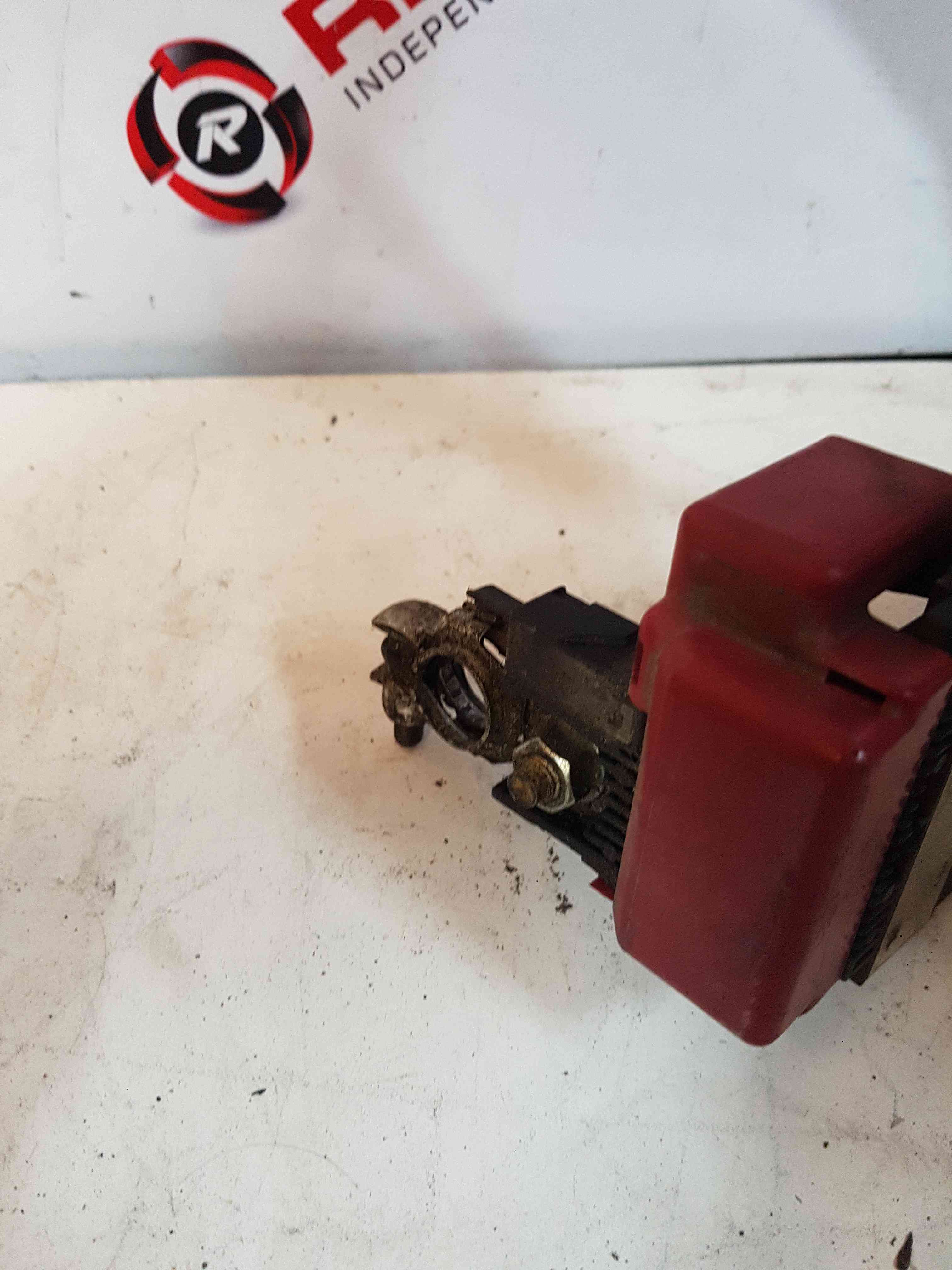 Thumb 4 Nissan Note E11 2005-2012 Positive Battery Terminal