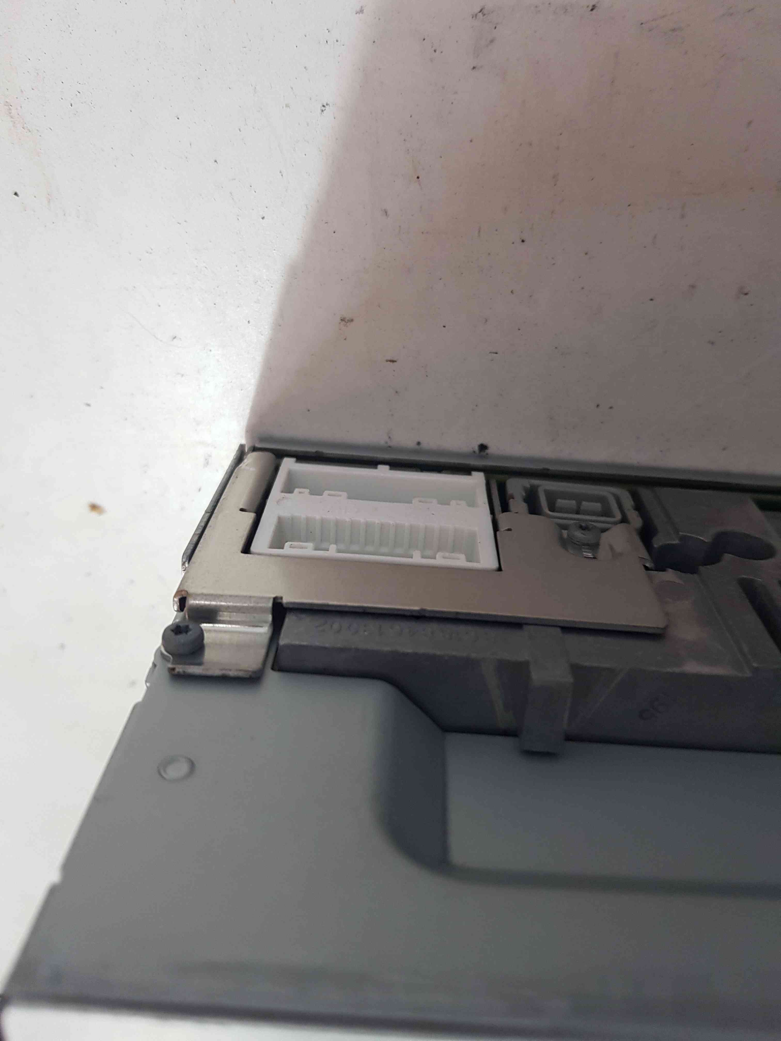 Thumb 6 Nissan Note E11 2005-2012 Radio Cd Player AUX 25915BH10A