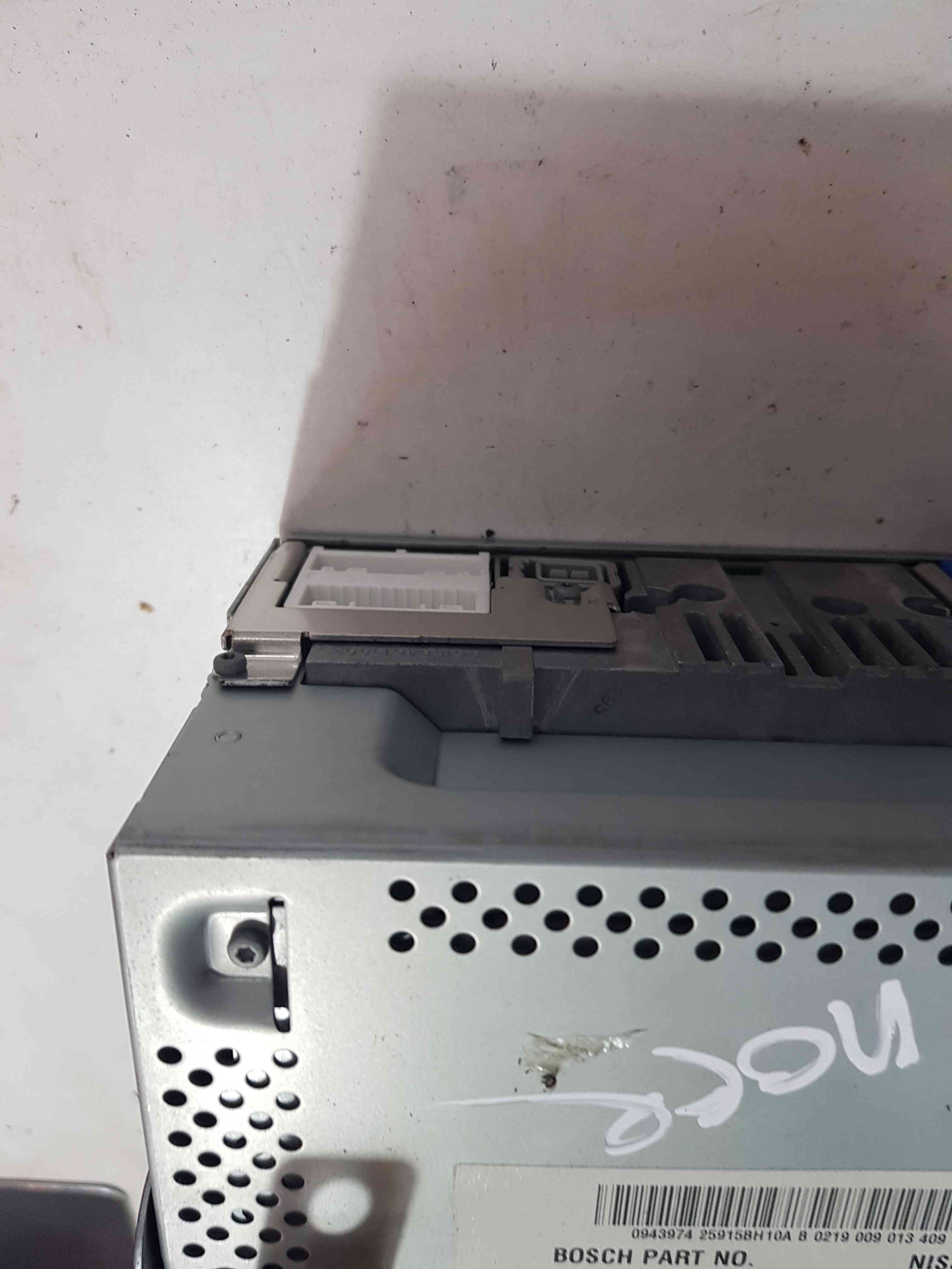 Thumb 7 Nissan Note E11 2005-2012 Radio Cd Player AUX 25915BH10A