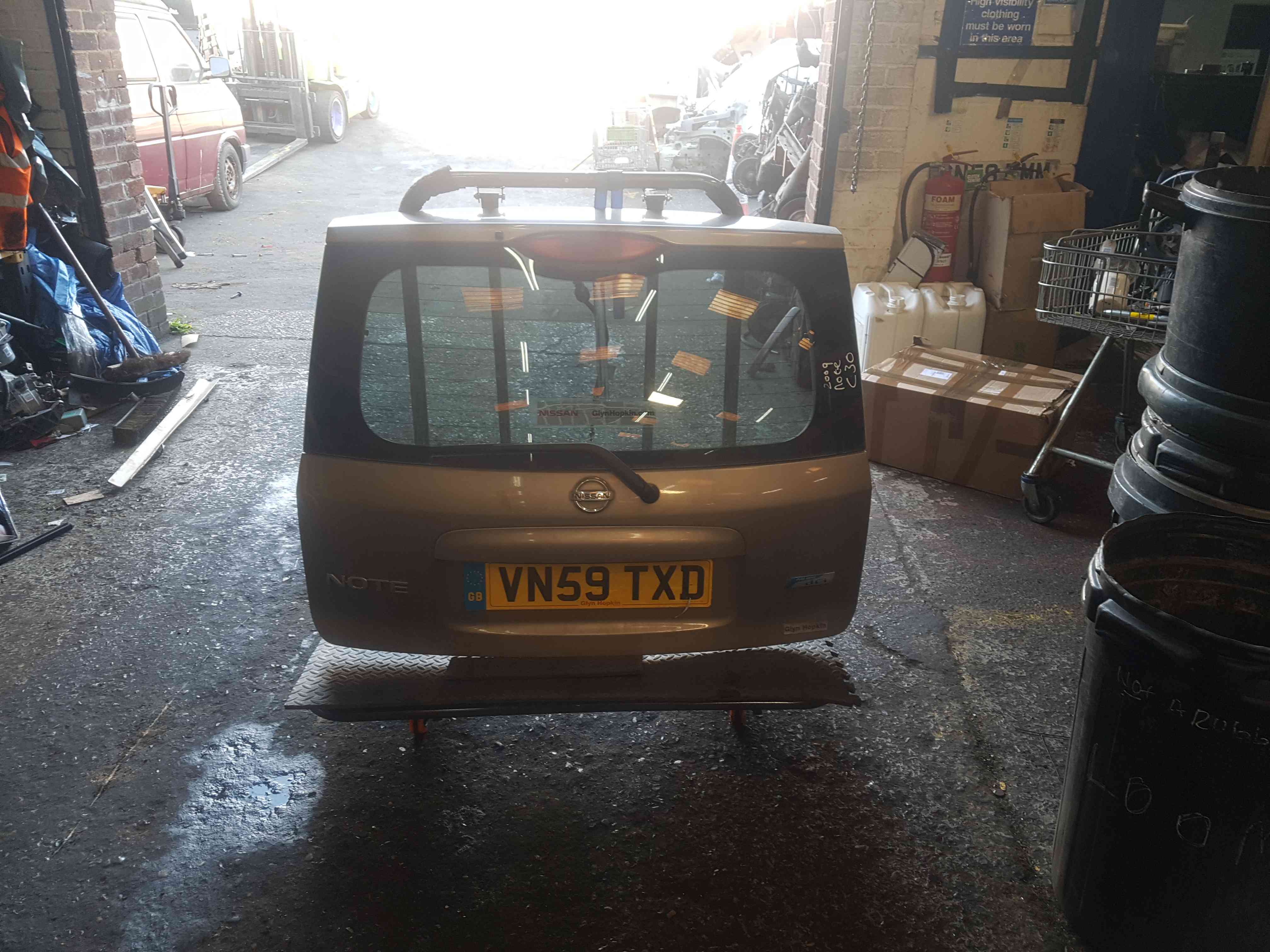 Thumb 2 Nissan Note E11 2005-2012 Rear Boot Tailgate Beige C30