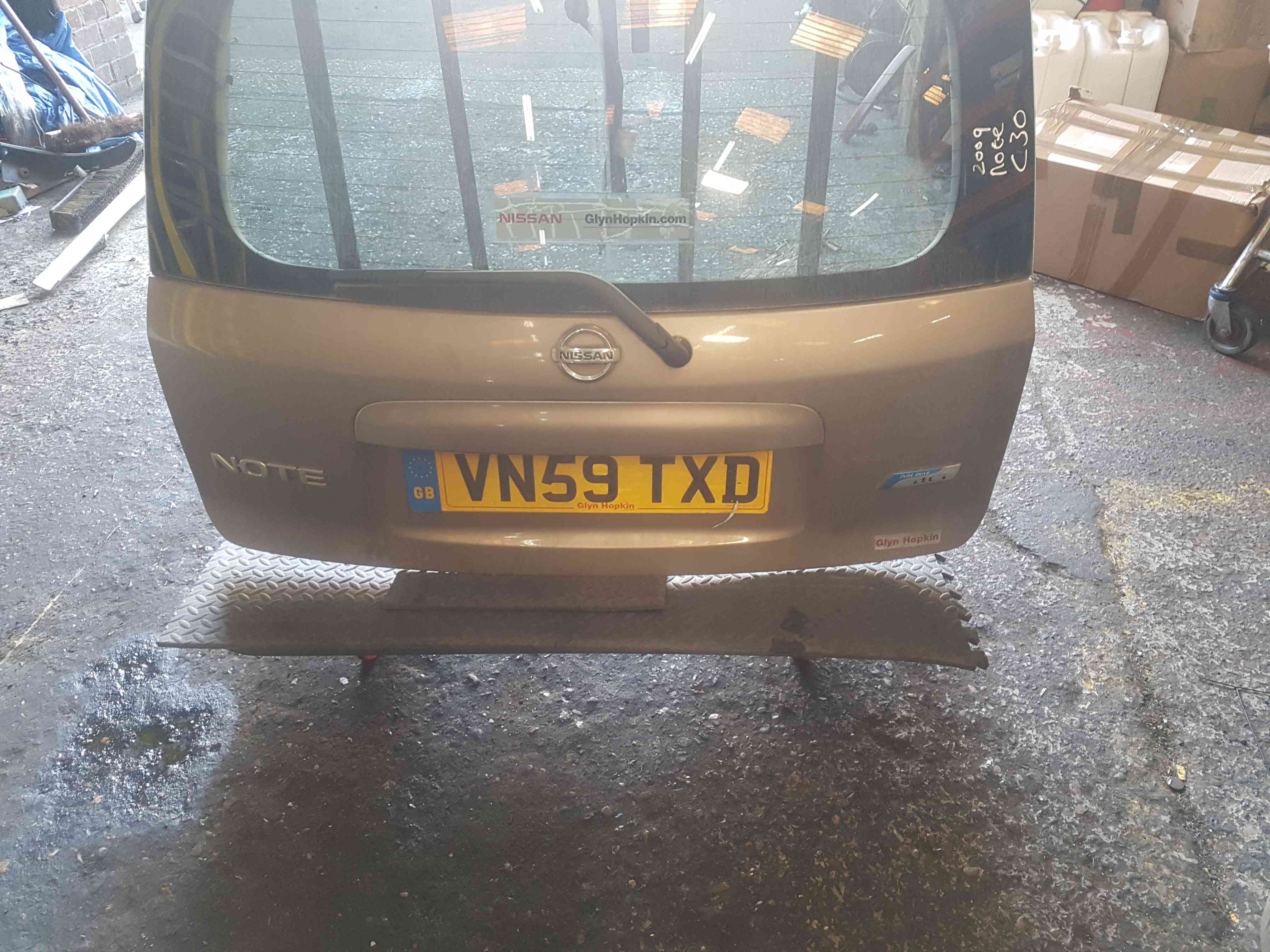 Thumb 3 Nissan Note E11 2005-2012 Rear Boot Tailgate Beige C30