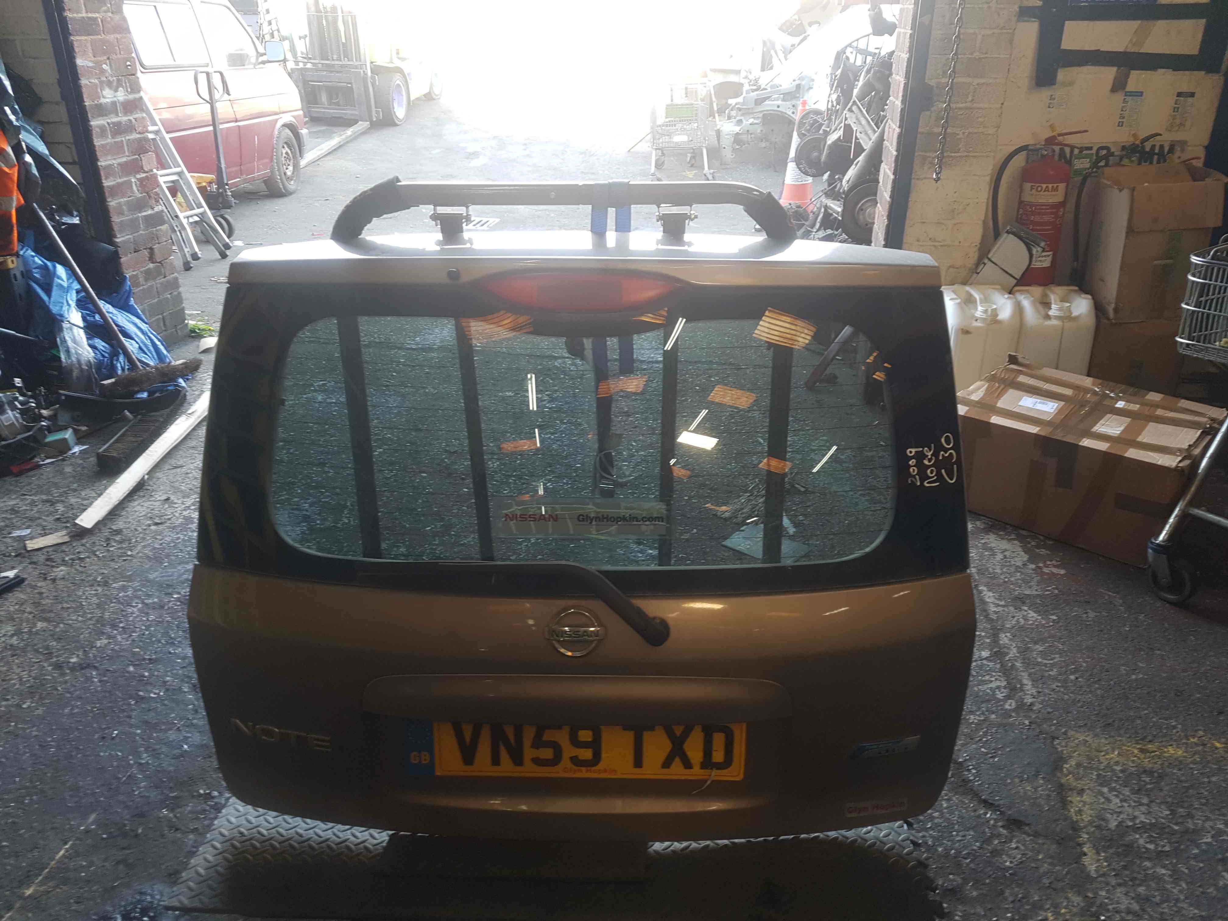 Thumb 5 Nissan Note E11 2005-2012 Rear Boot Tailgate Beige C30