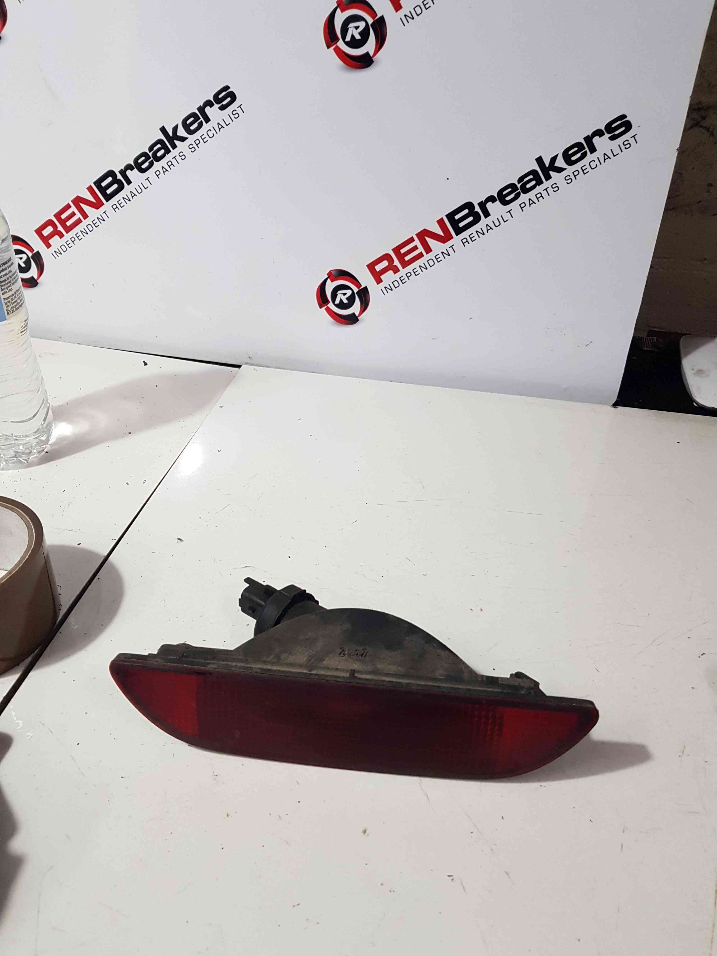 Thumb 6 Nissan Note E11 2005-2012 Rear Bumper Fog Light 265809U01A