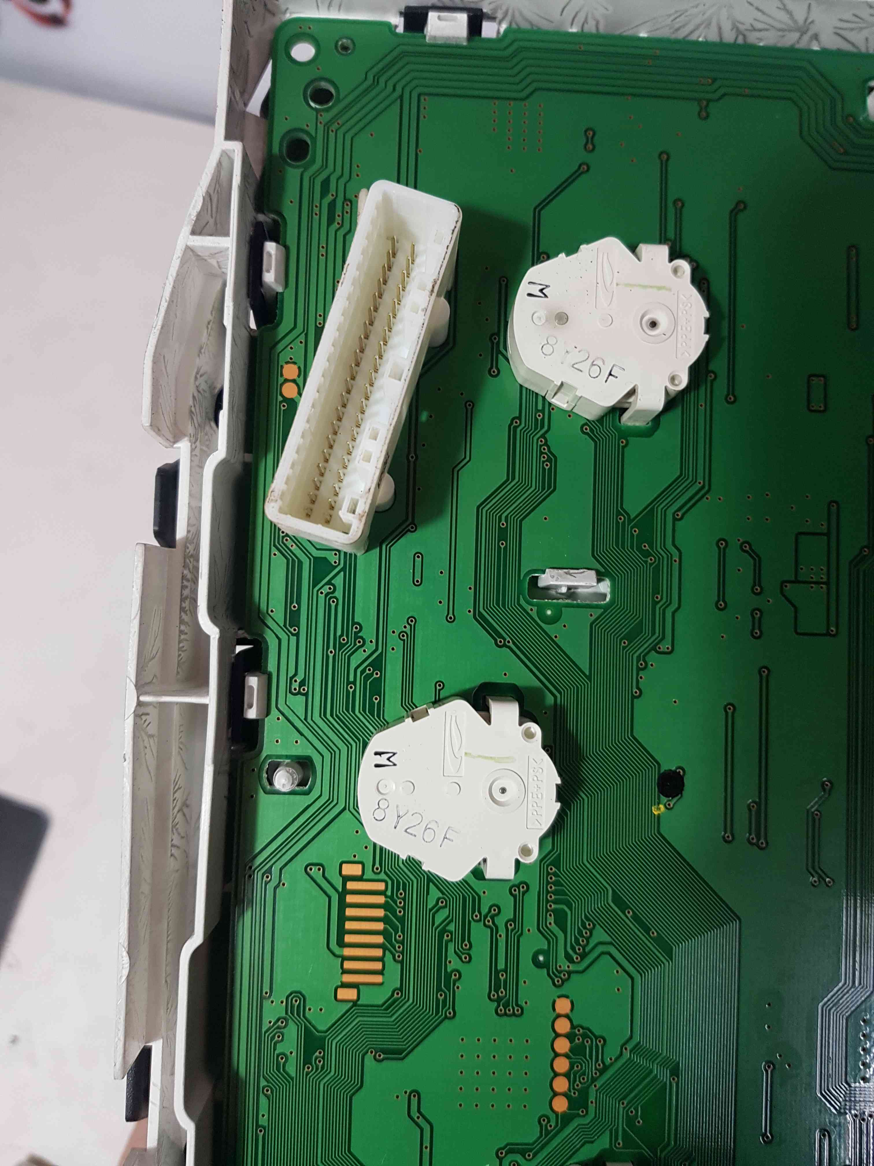 Thumb 3 Nissan Note E11 2005-2012 Speedo Clocks Instrument Cluster