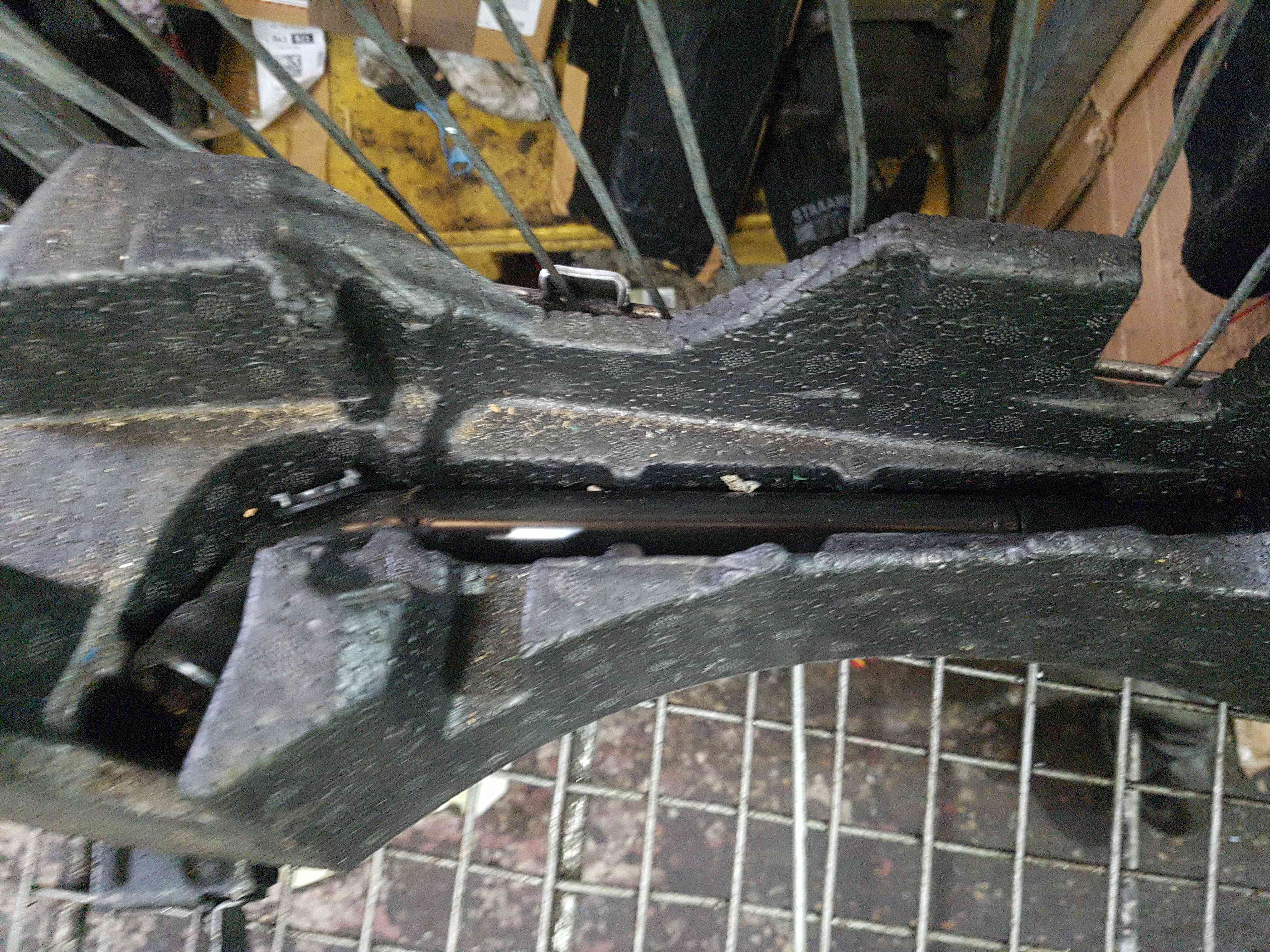 Thumb 4 Nissan Note E11 2005-2012 Towing EYE Brace SET Foam