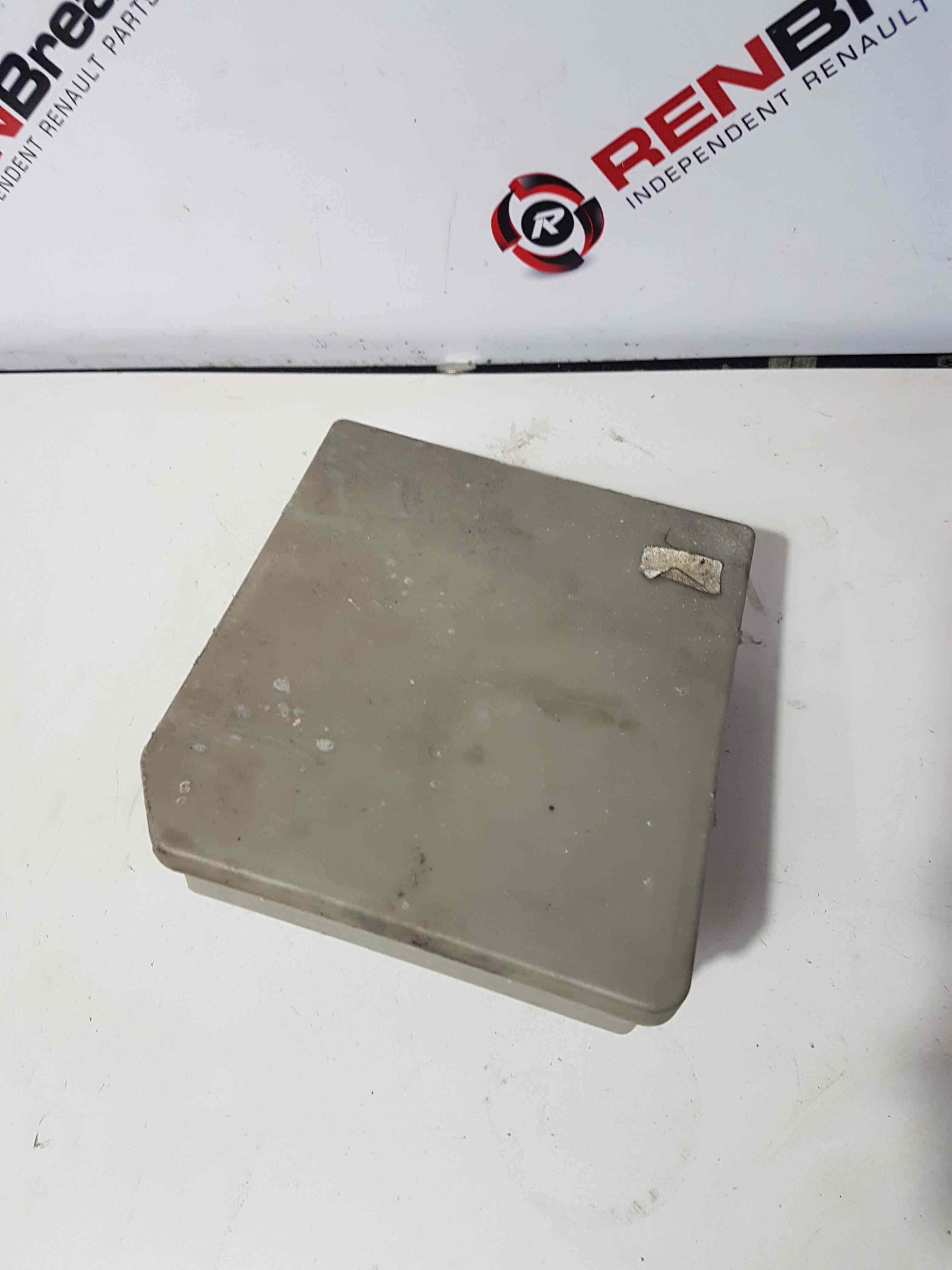 Thumb 4 Nissan Note E11 2005-2012 UPC Unit Fuse BOX Auto